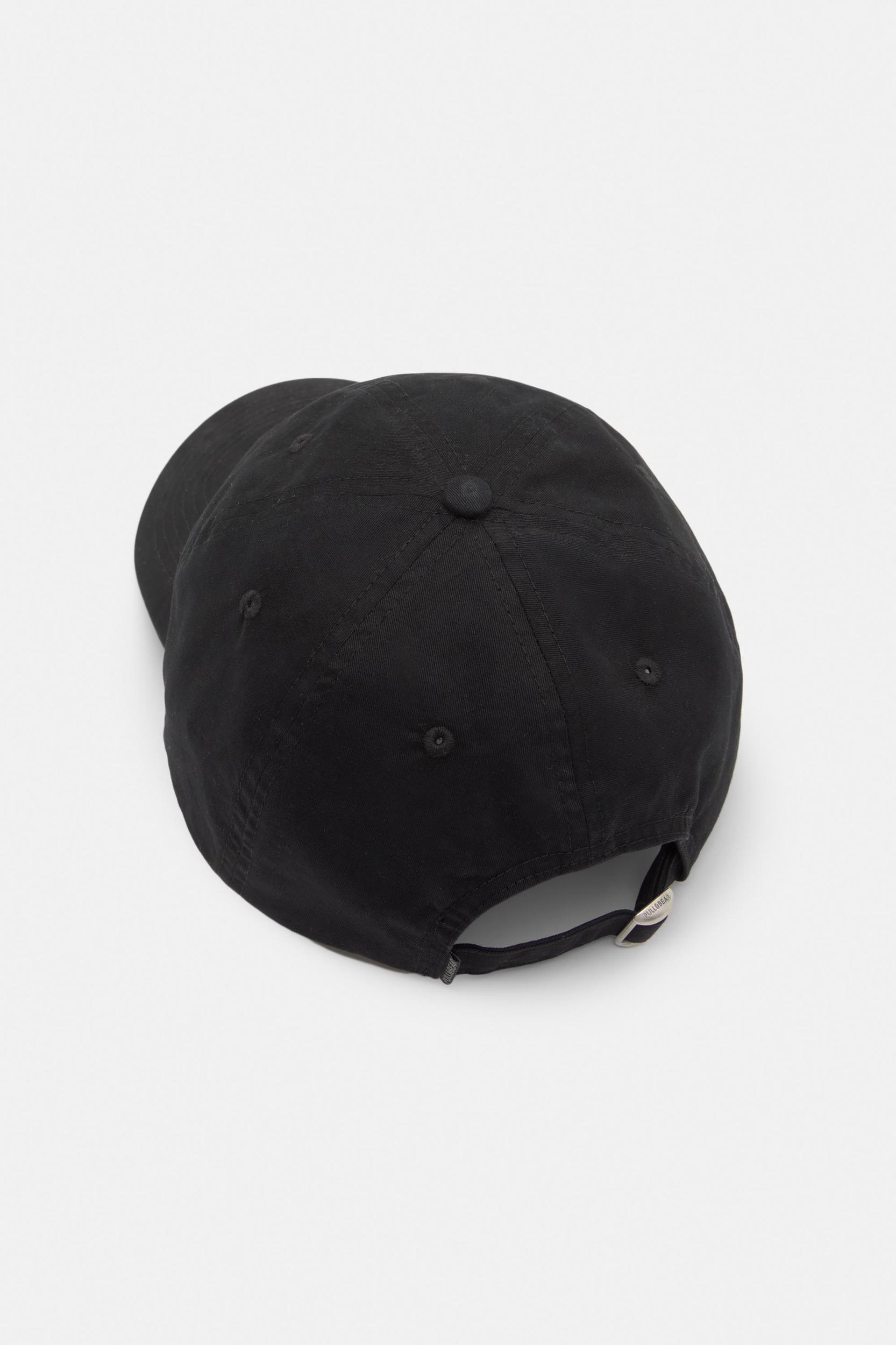 Black cap with embroidery Product Image