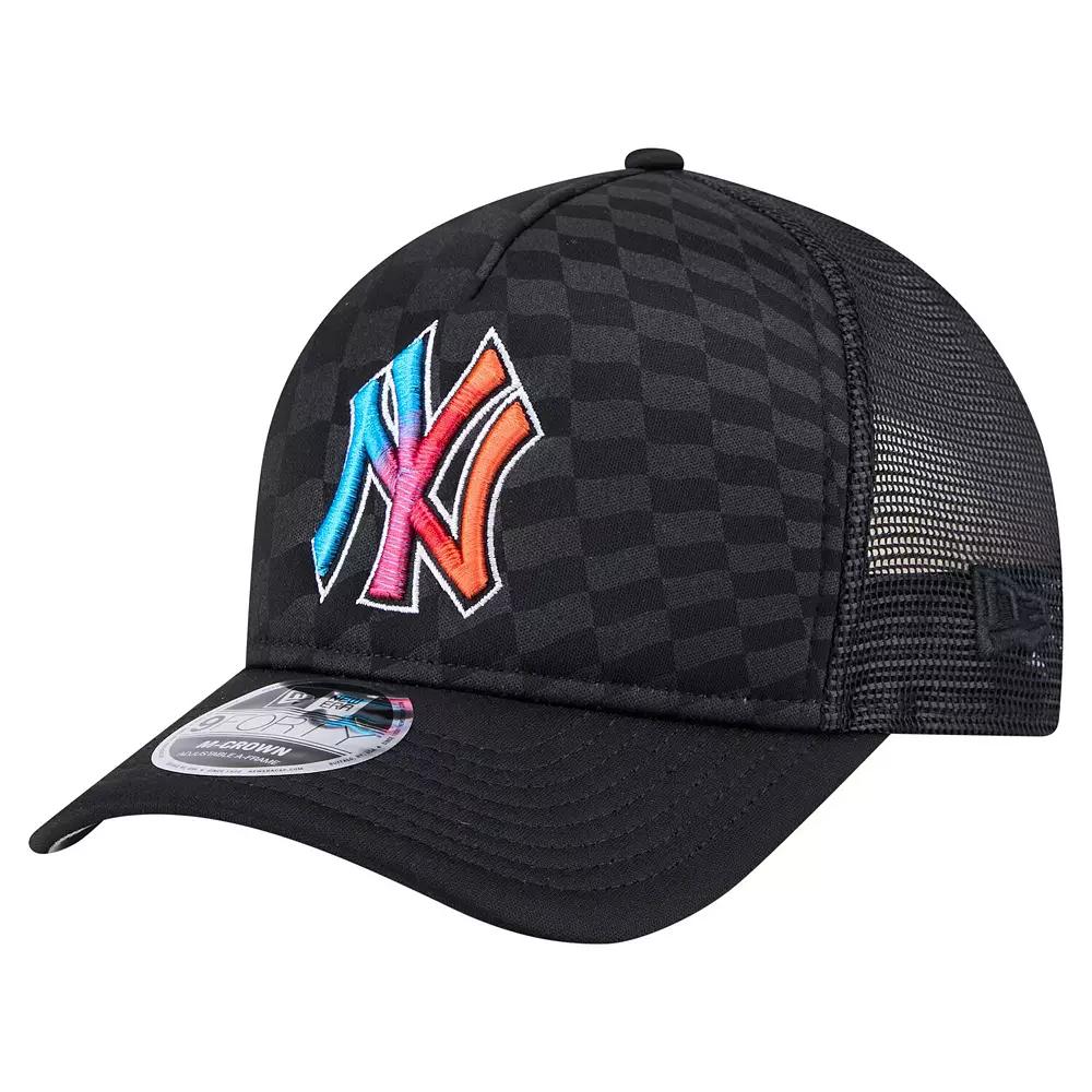 Men's New Era Black New York Yankees Gradient 9FORTY A-Frame M-Crown Trucker Adjustable Hat Product Image