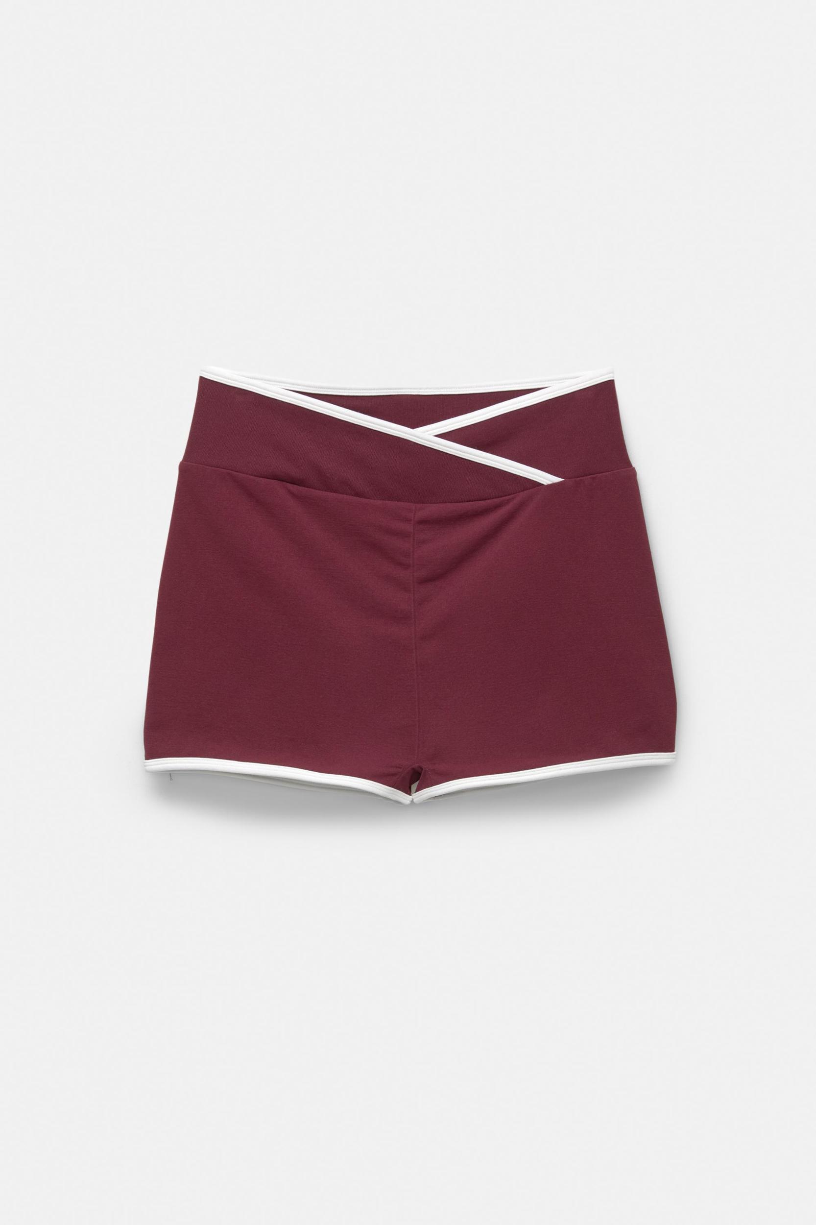 Contrast cross-over waist shorts Product Image