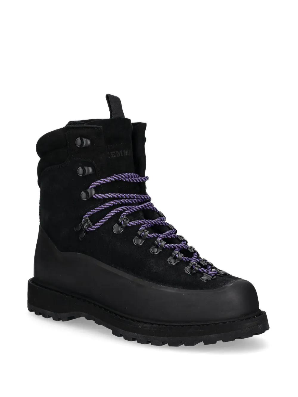 Everest boots Product Image