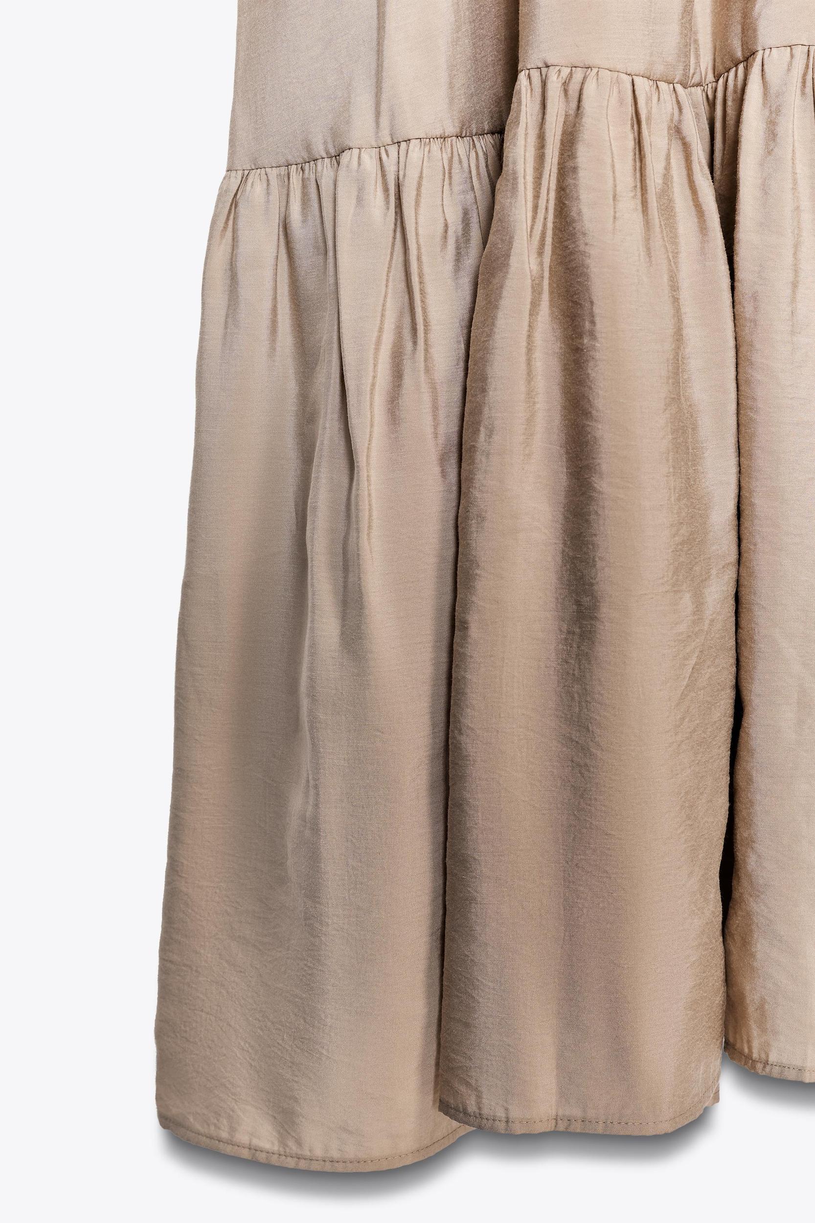 FLOWY MIDI DRESS Product Image