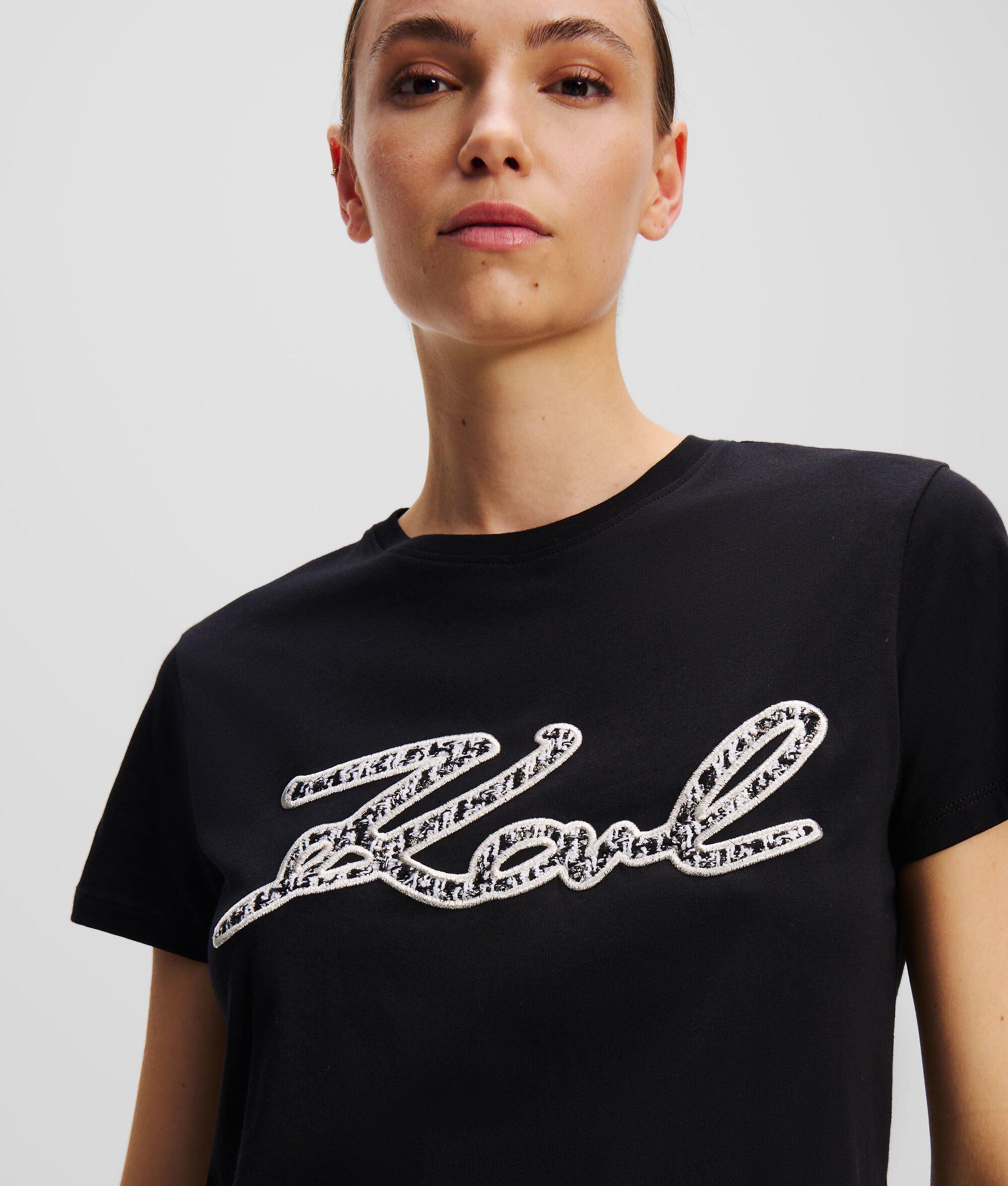BOUCLÉ SIGNATURE T-SHIRT Product Image