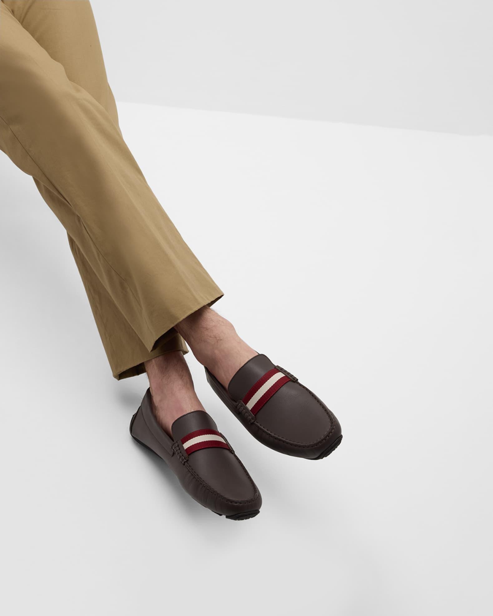 Men's Perthy Leather Penny Loafers Product Image