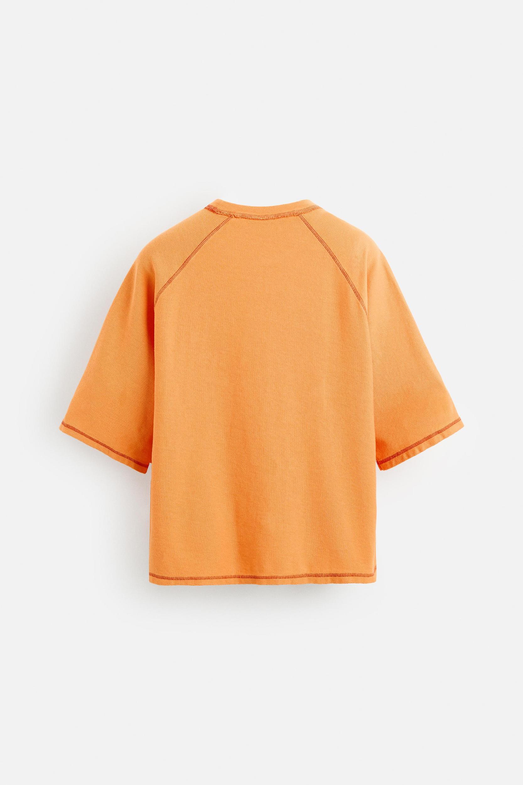 CONTRAST KNIT T-SHIRT Product Image