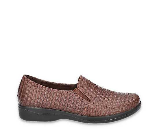 Easy Street Eternity Women's Woven Comfort Flats,  Product Image