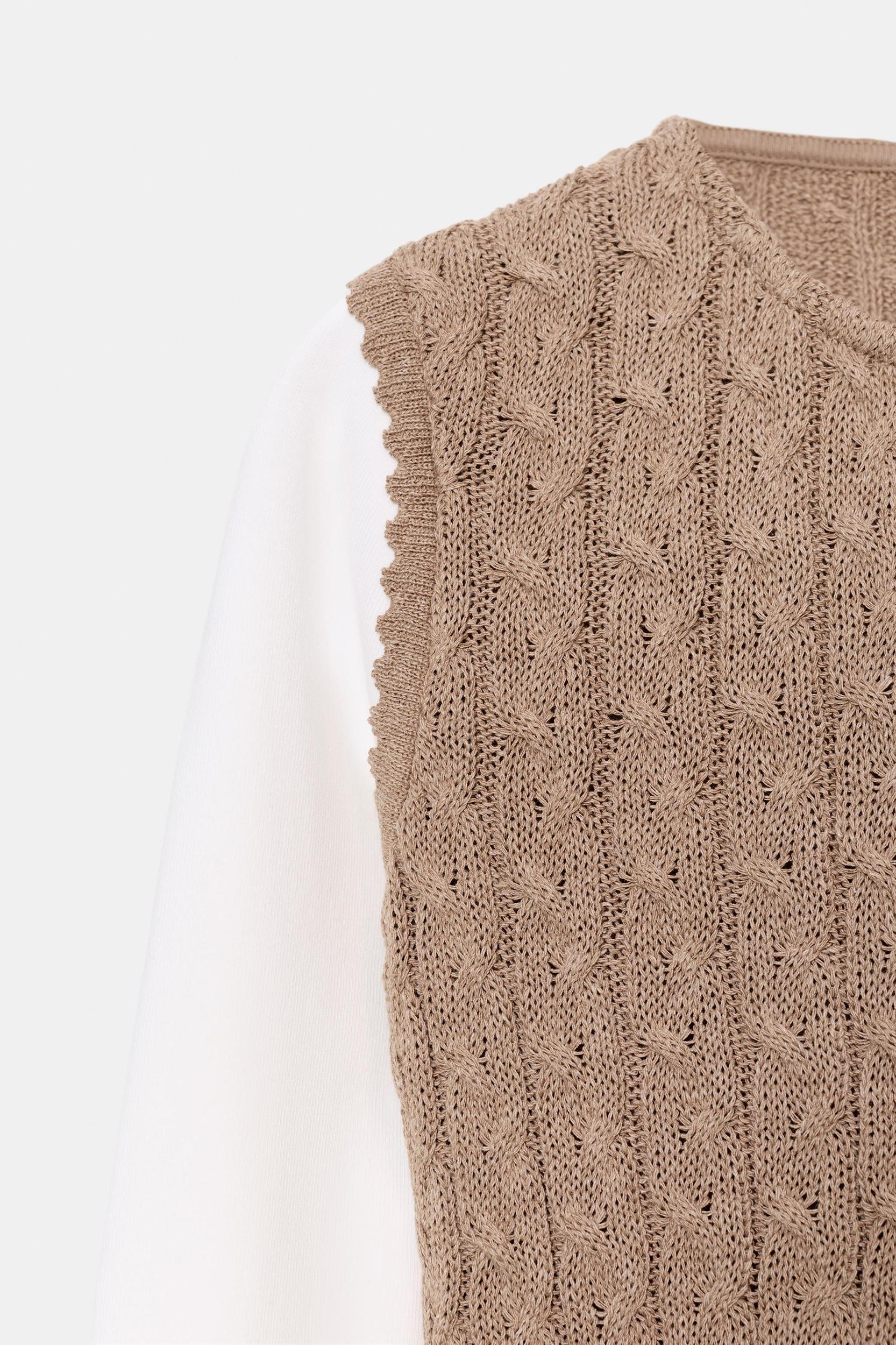 COMBINATION VEST T-SHIRT Product Image