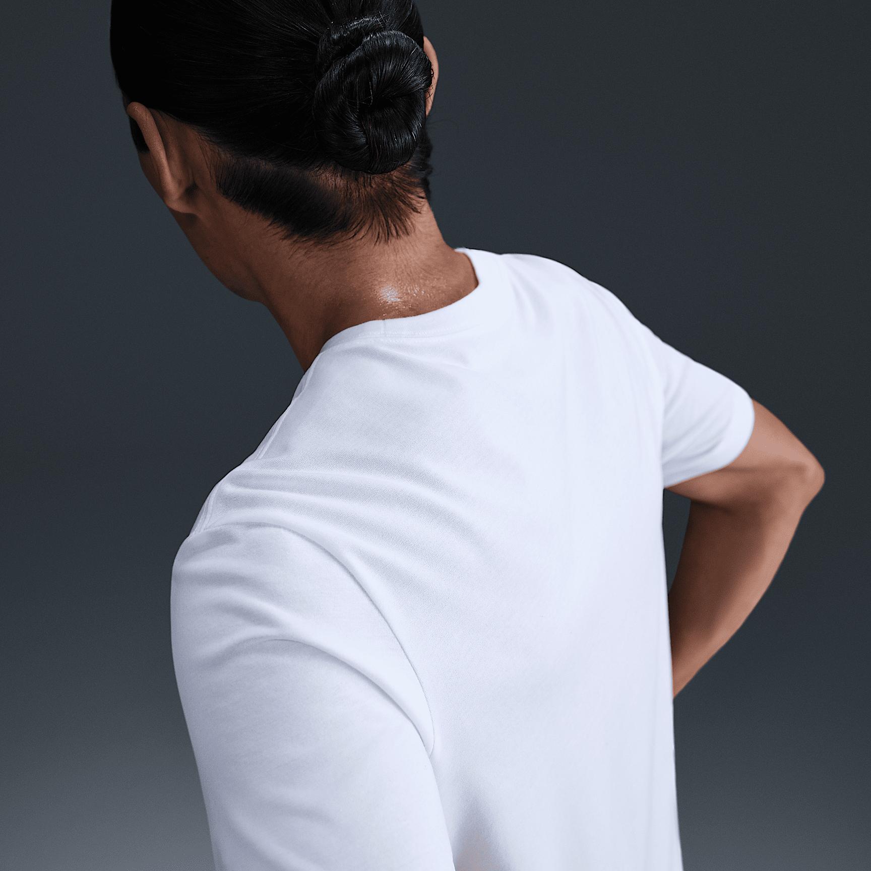 Nike Men's Dri-FIT Fitness T-Shirt Product Image