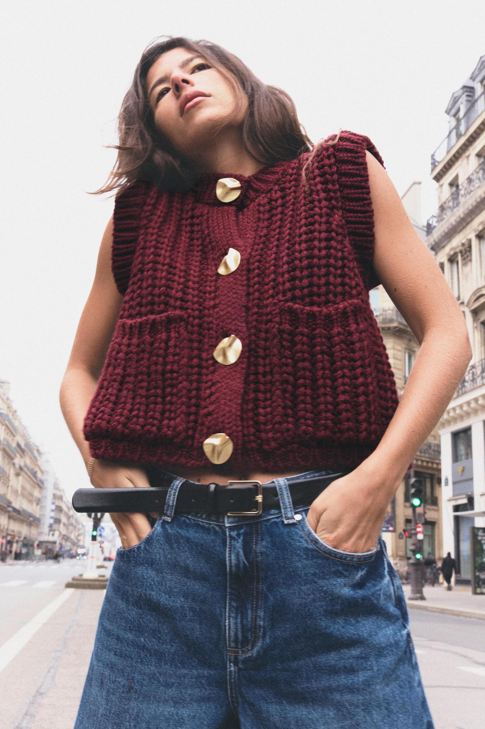 CHUNKY KNIT SWEATER VEST Product Image