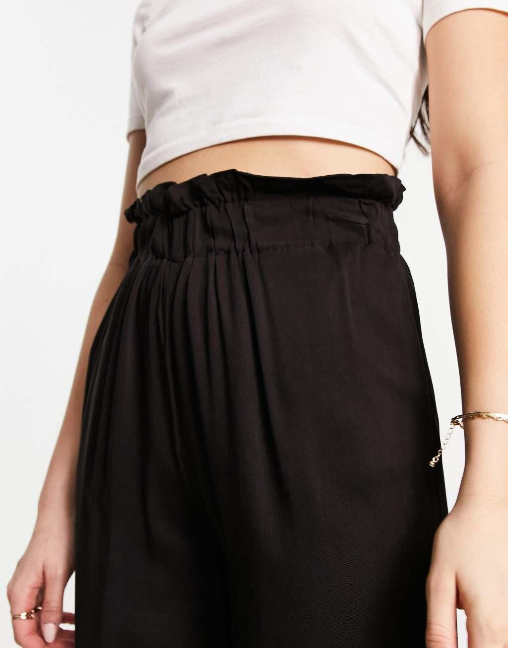 Only ruched waist culottes in black  Product Image