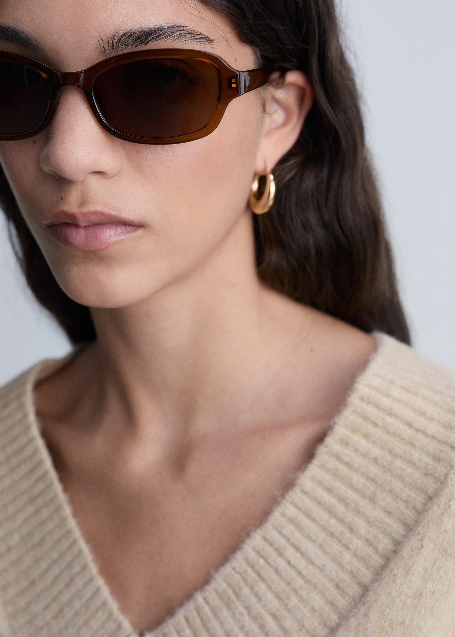 Oversized V-neck sweater - Women | MANGO USA Product Image