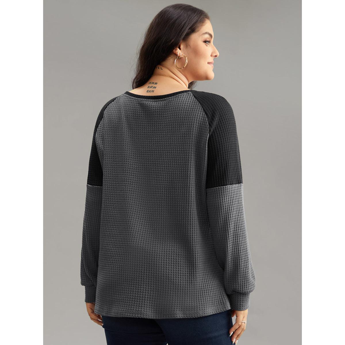 Plus Size Waffle Knit Contrast Patchwork T-shirt Gray Women Casual Contrast Plain Round Neck Everyday T-shirts BloomChic 10/M Product Image