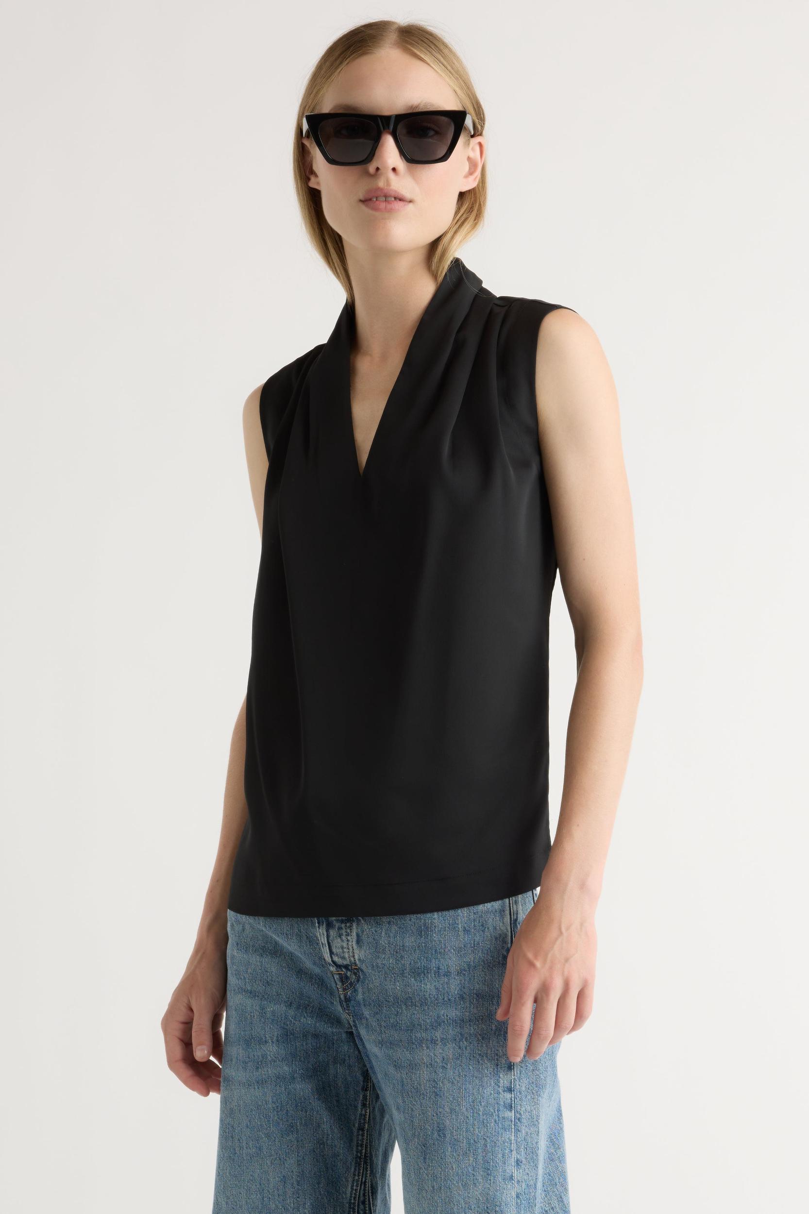 Jae V-Neck Sleeveless Blouse Product Image