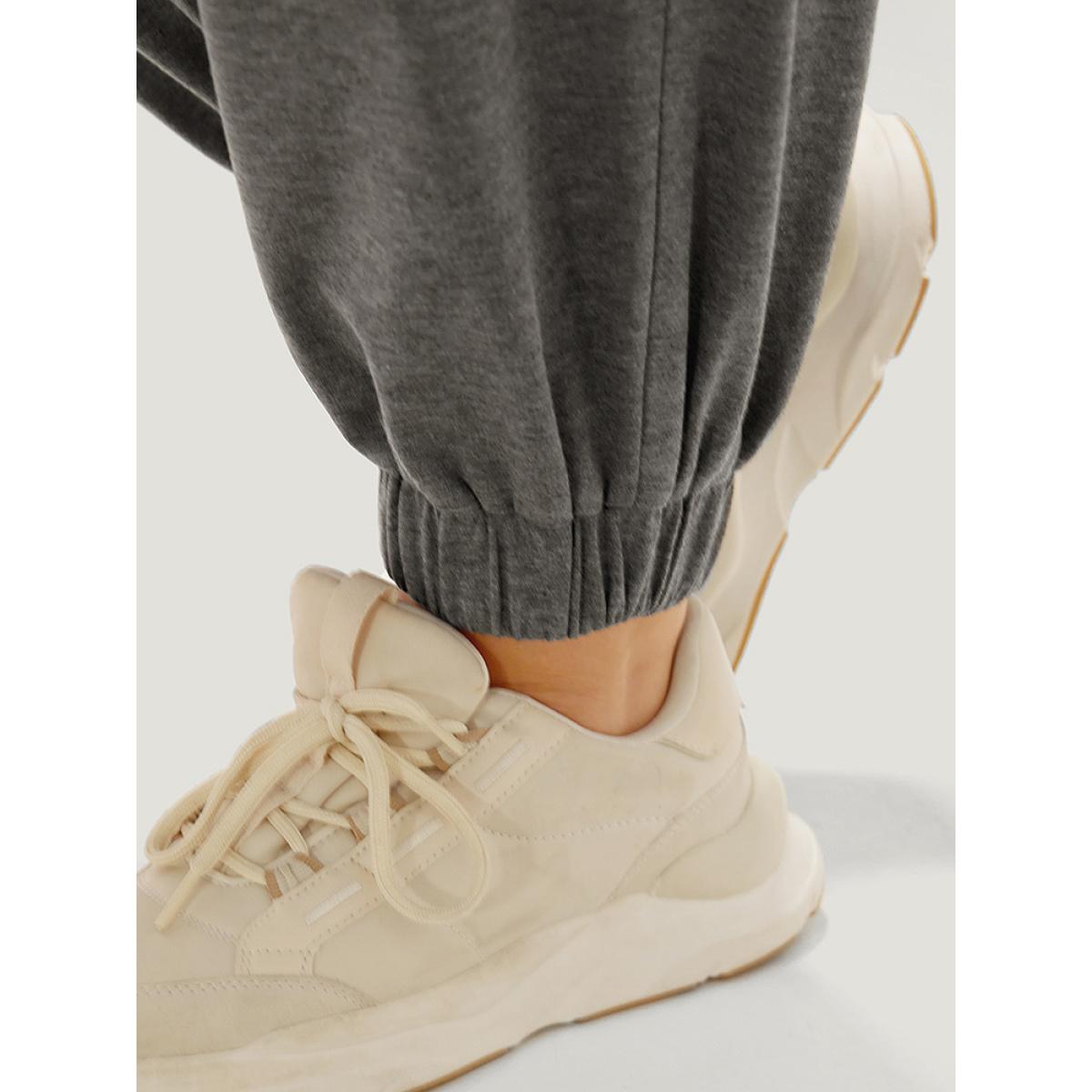 Plain Pocket Elastic Waist Carrot Sweatpants DarkGray Plus Size Women Casual Dailywear Plain 26/4X Bloomchic Product Image