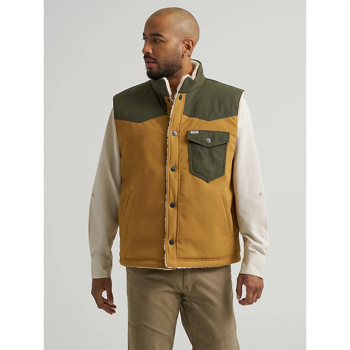 Wrangler All Terrain Gear Men's Tech Range Reversible Vest in Bistre Product Image