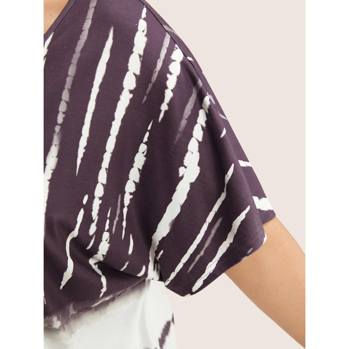 Plus Size Tie Dye Batwing Sleeve T-shirt Mauve Women Casual Tie Dye V-neck Everyday T-shirts BloomChic 18-20/2X Product Image