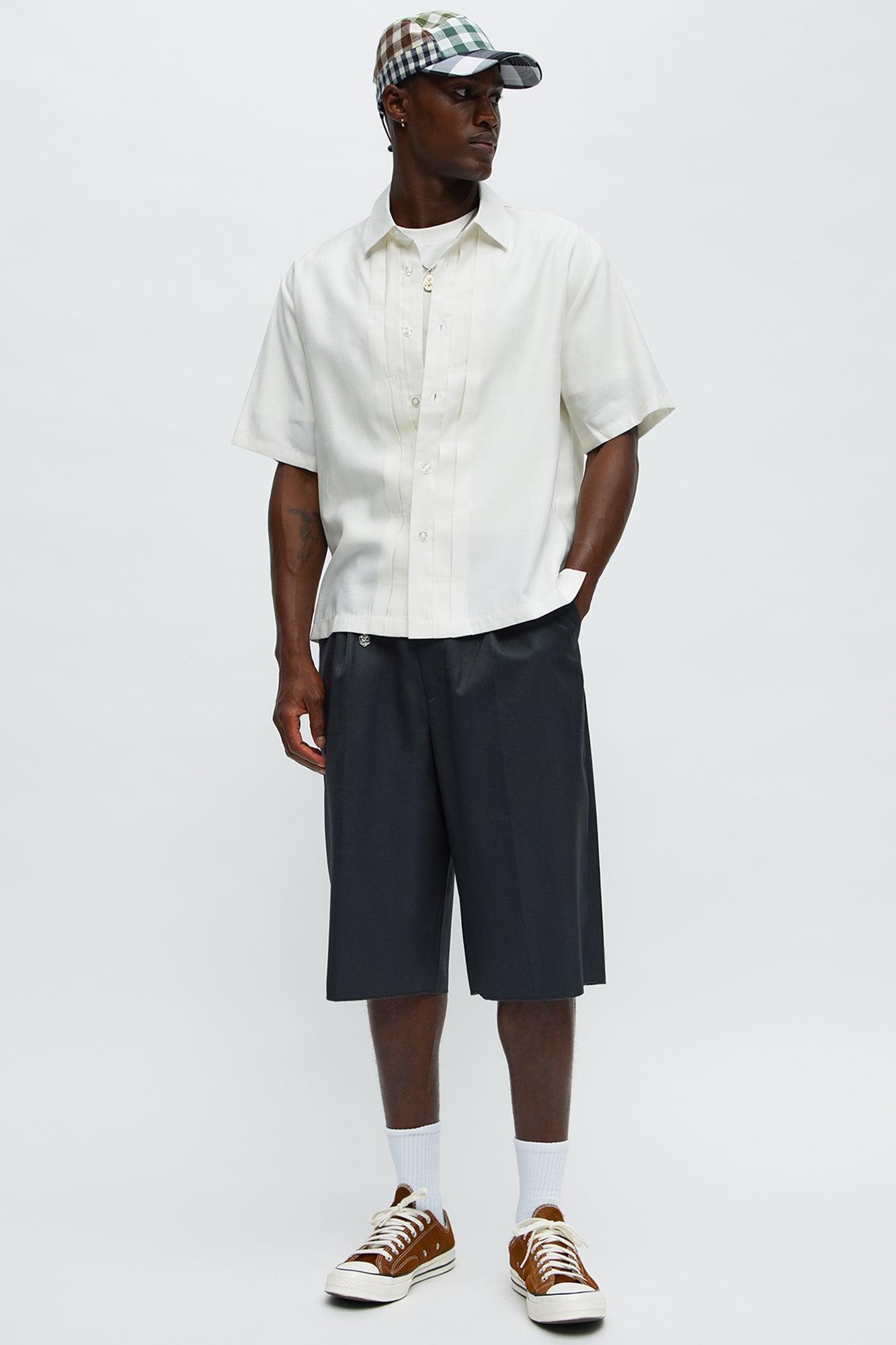 Baggy Pleated Trouser Shorts - Grey Male Product Image