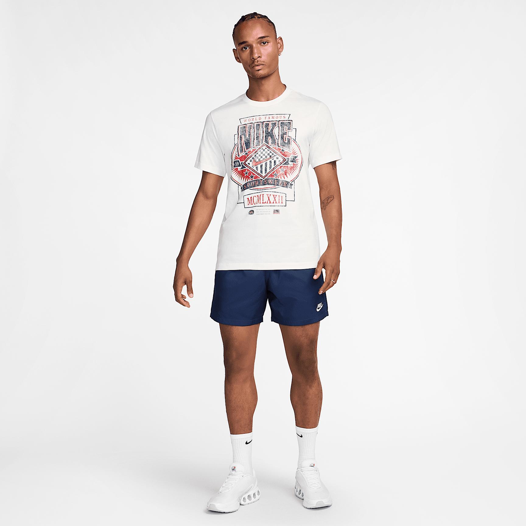 Nike Sportswear Men's Crew-Neck T-Shirt Product Image