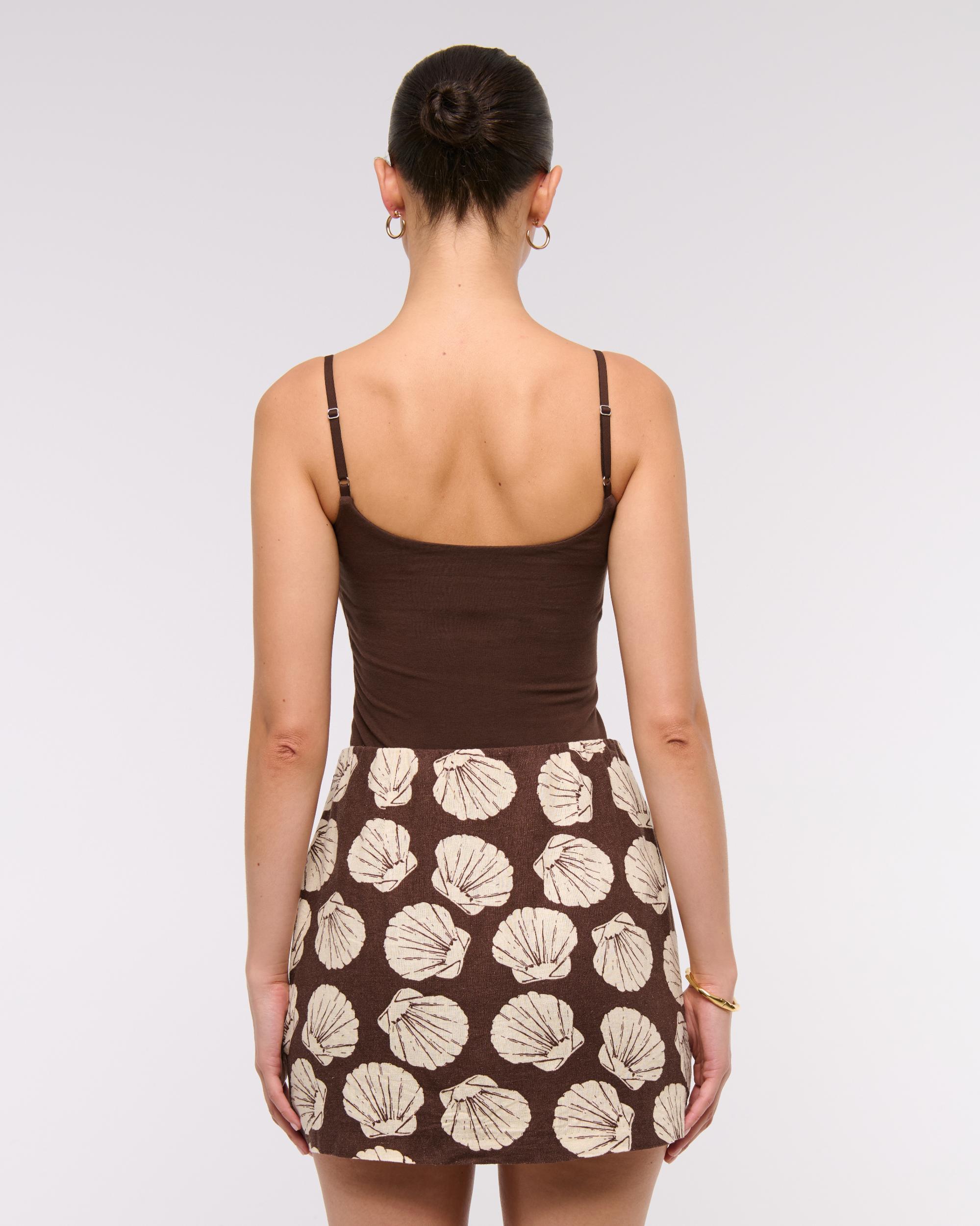 The A&F Scarlett Linen-Blend Mini Skort Product Image
