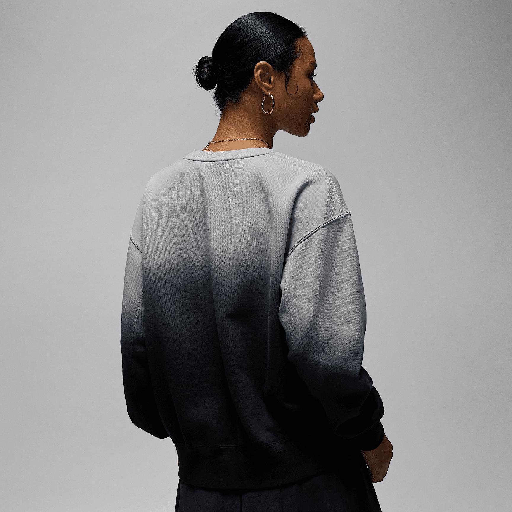 Jordan Flight Fleece Women's French Terry Crew-Neck Sweatshirt Product Image