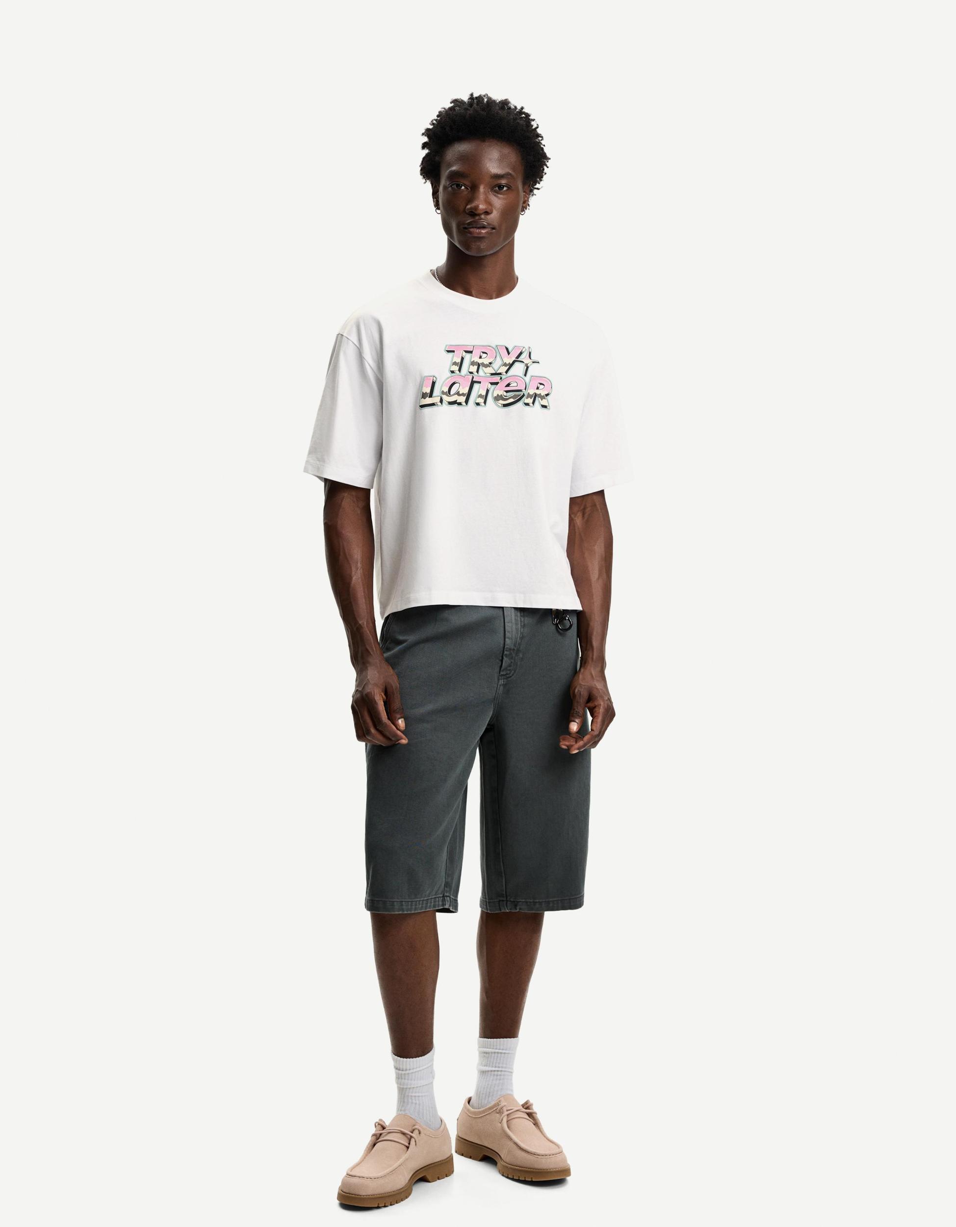 Short sleeve cropped T-shirt with print Product Image