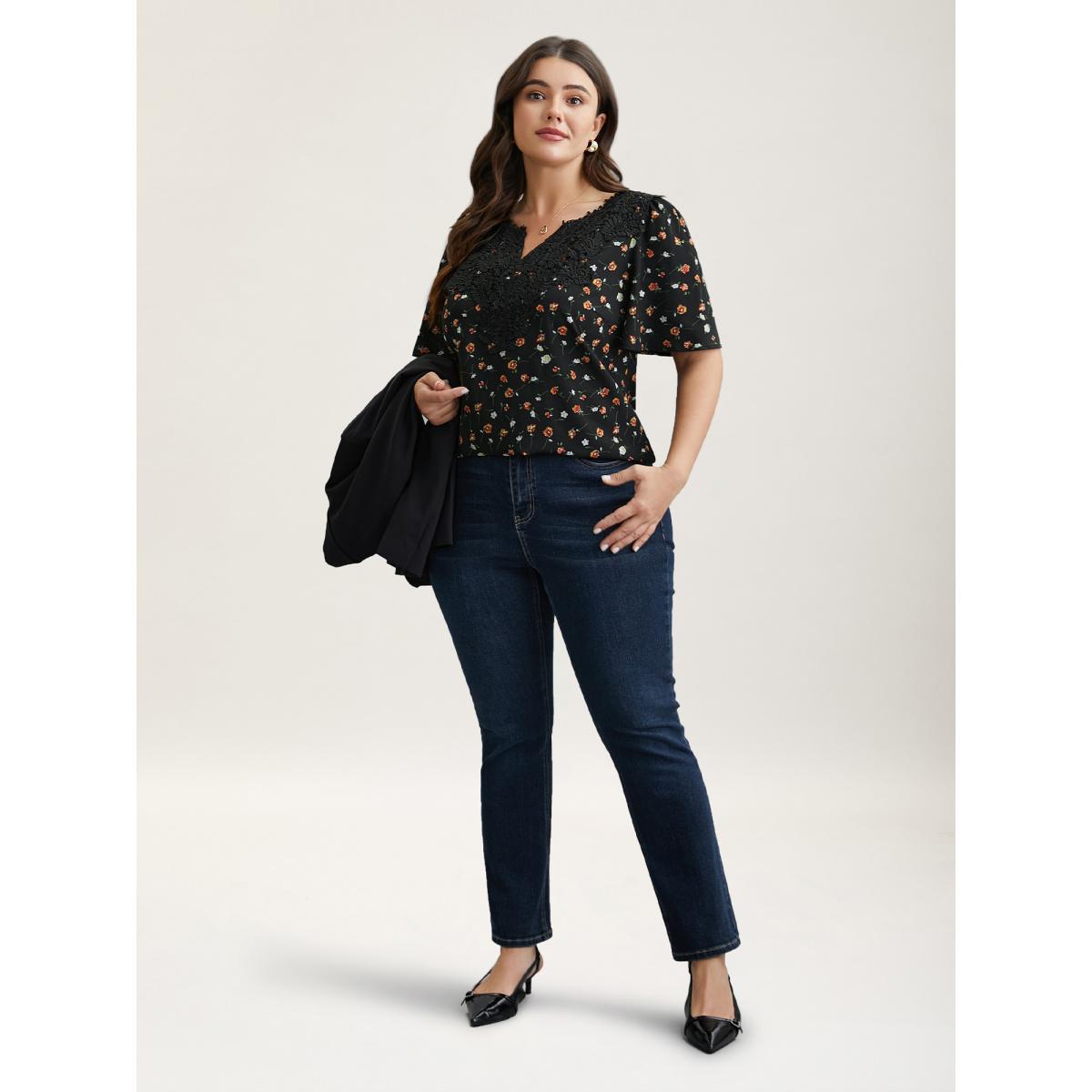 Plus Size Black Lace Spliced Floral Print Notched Collar Blouse Women Elegant Short sleeve Notched collar Everyday Blouses BloomChic 26/4X Product Image