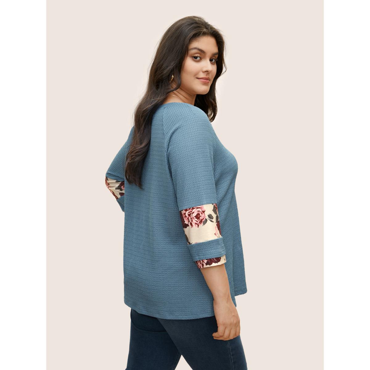 Plus Size Textured Patchwork Floral Raglan Sleeve T-shirt Stone Women Resort Texture Floral V-neck Vacation T-shirts BloomChic 14-16/1X Product Image