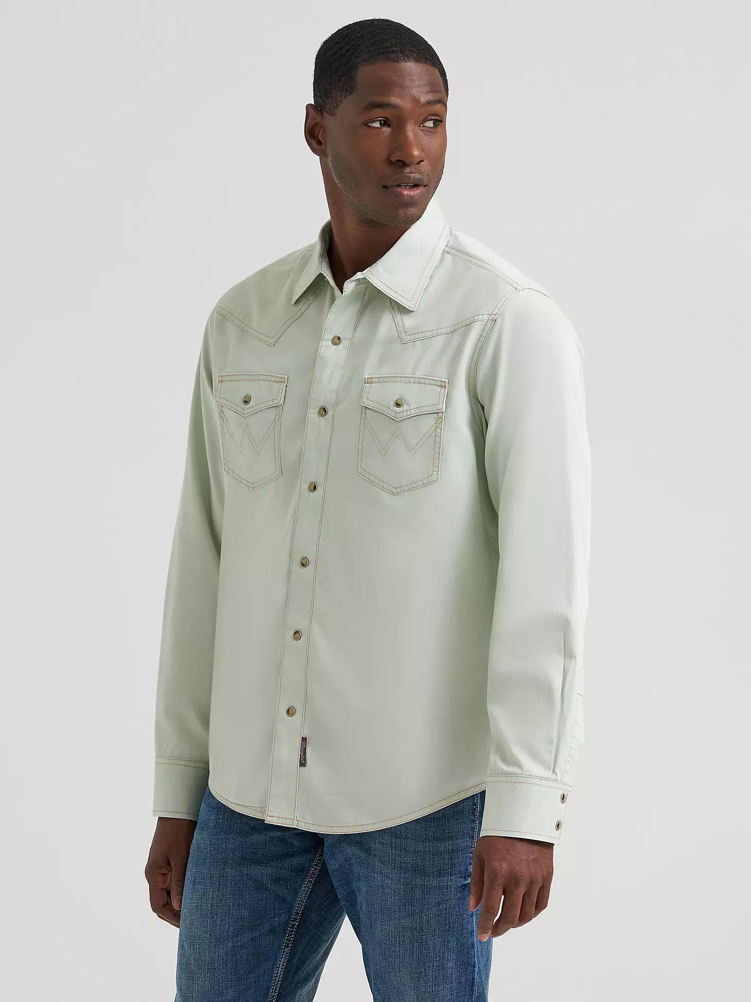 Men's Wrangler Retro® Premium Western Snap Solid Shirt | Men's SHIRTS | Wrangler® Product Image