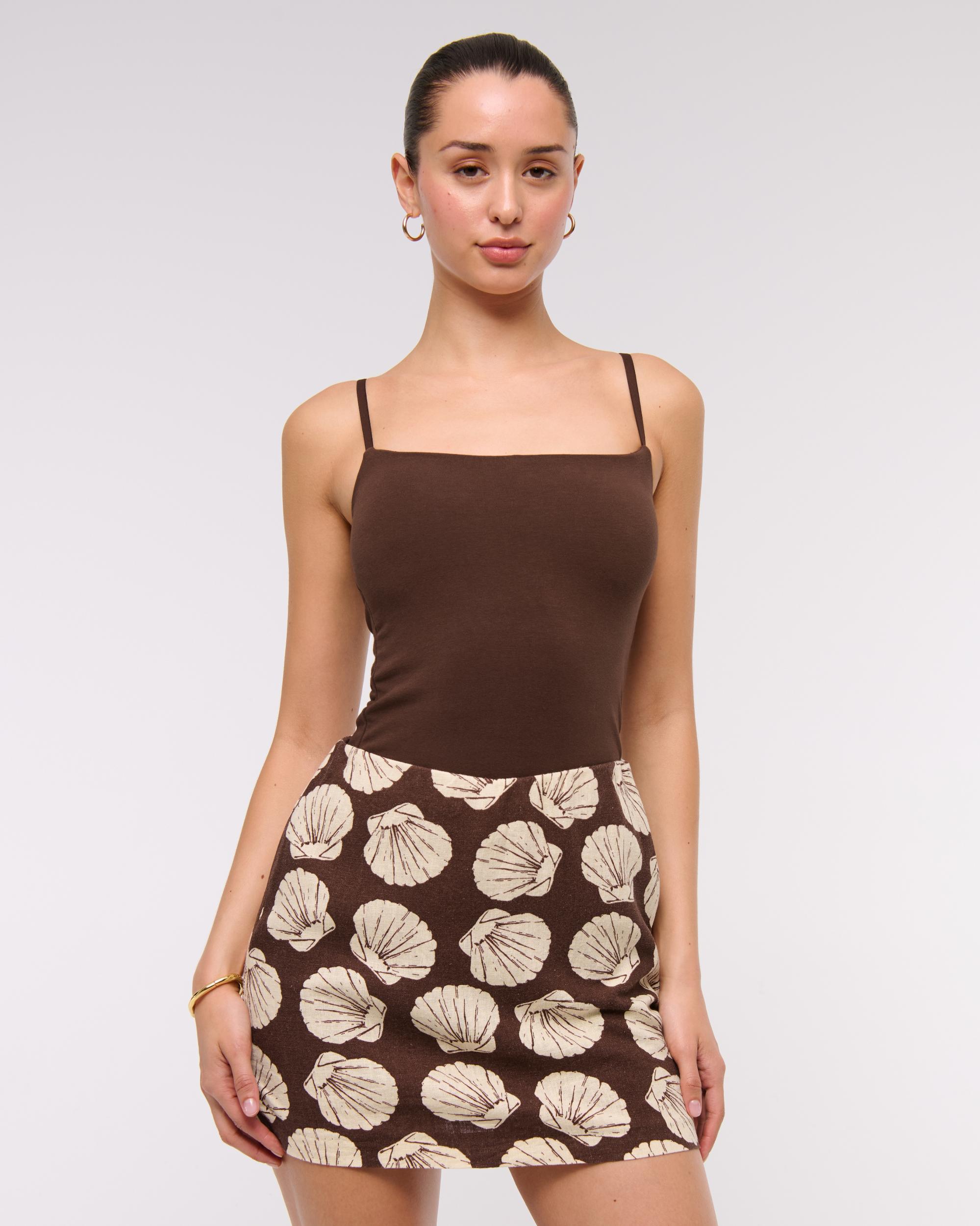 The A&F Scarlett Linen-Blend Mini Skort Product Image