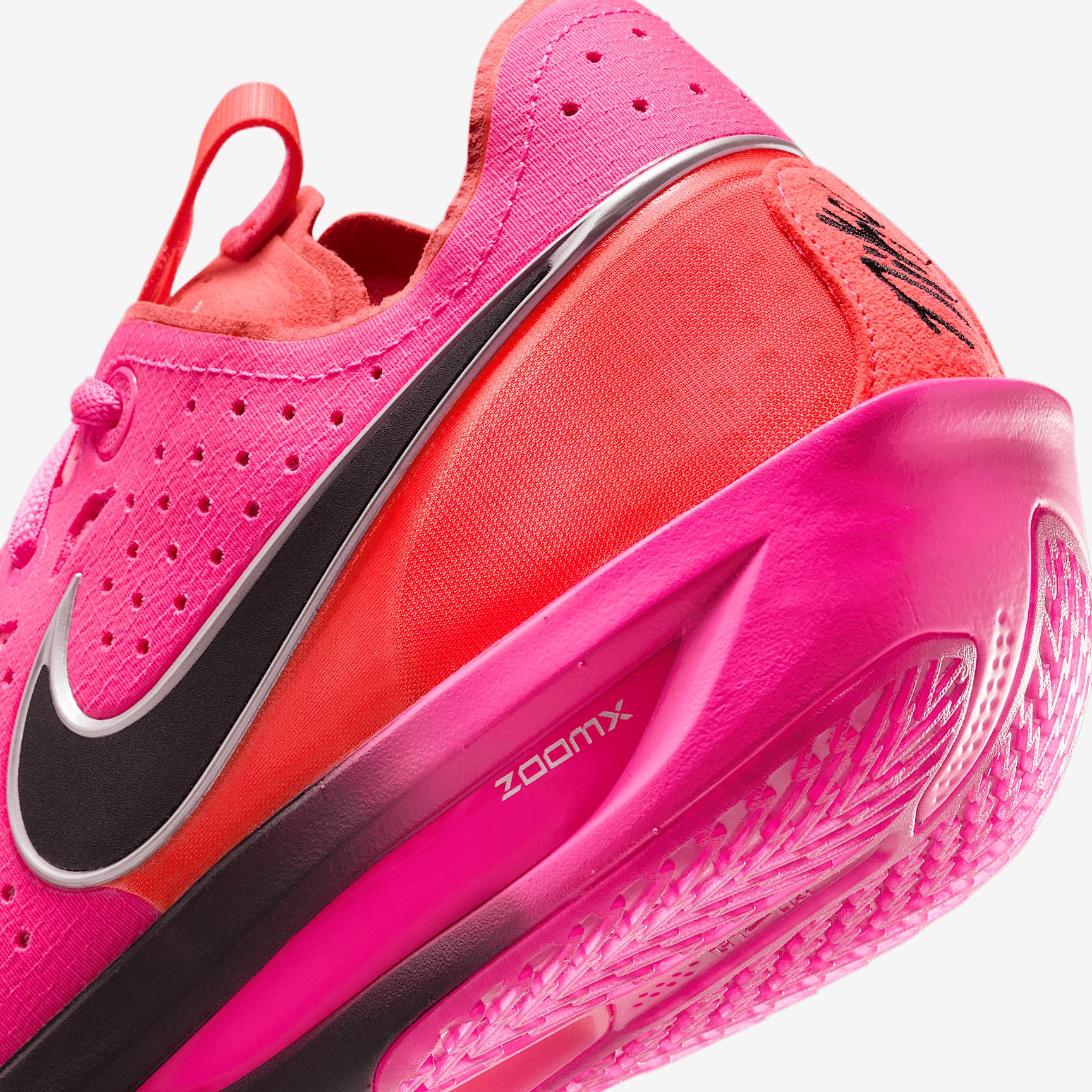 Nike Men's G.T. Cut 3 Basketball Shoes Product Image