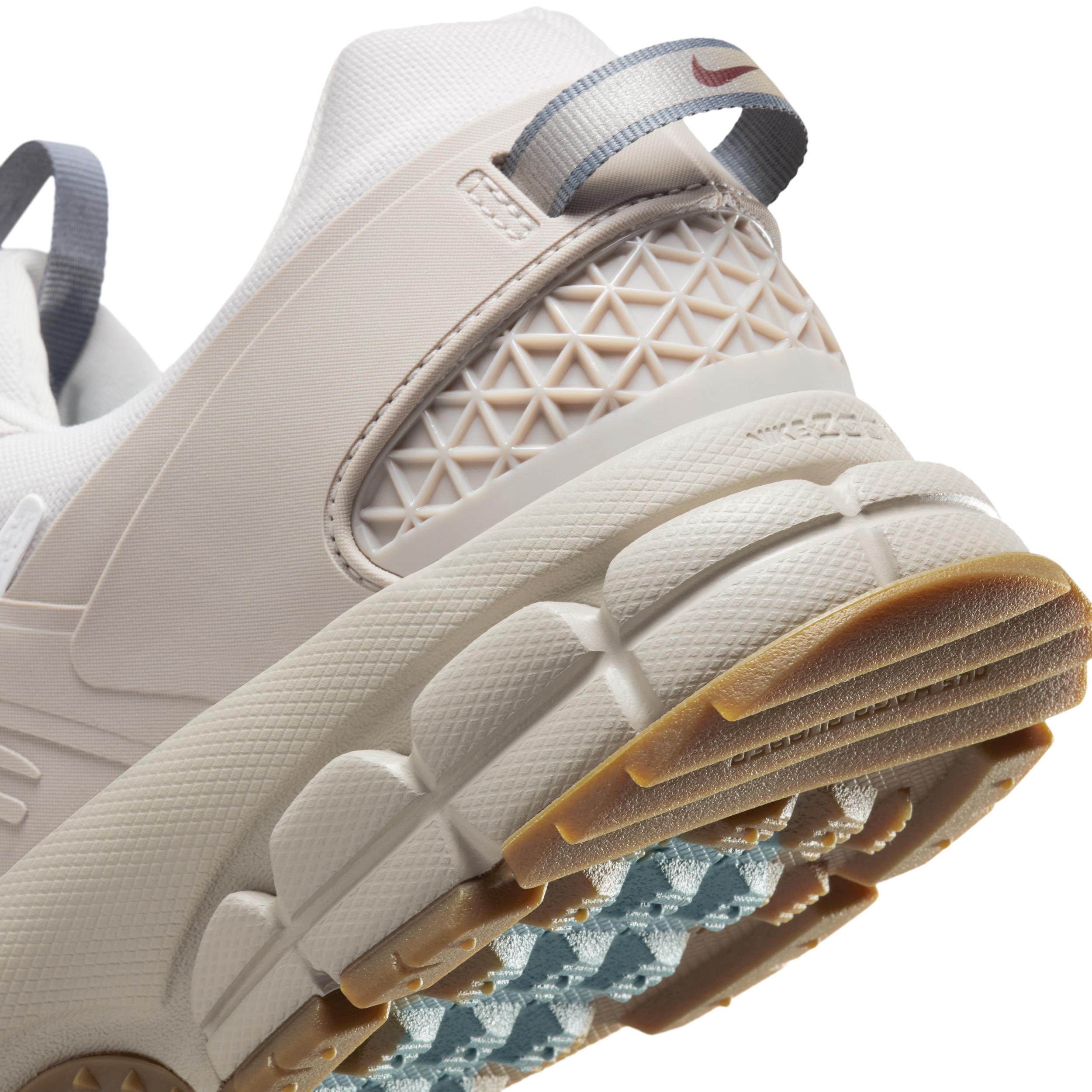 Mens Nike Zoom Vomero Roam Casual Shoes Product Image