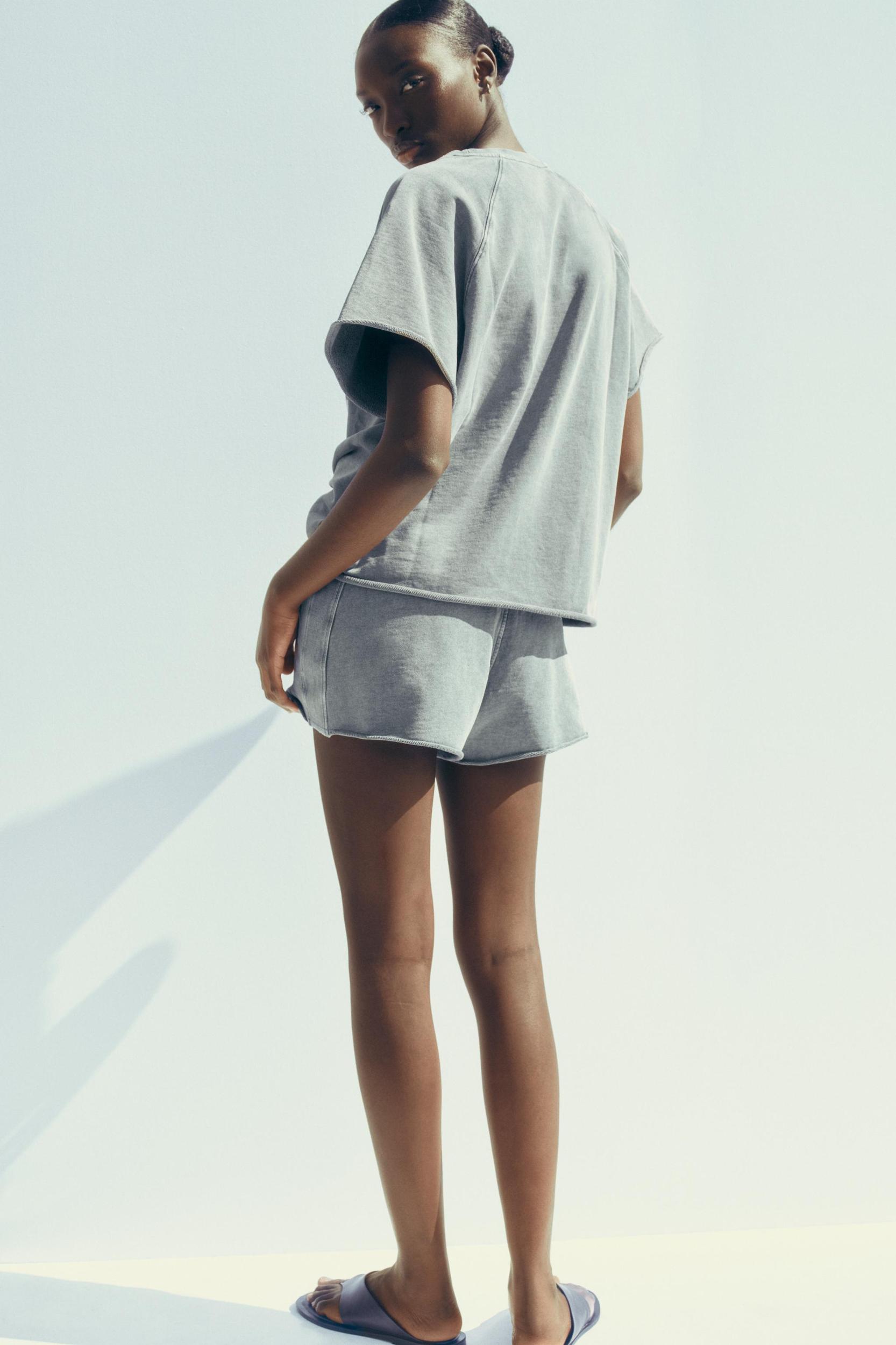 WASHED EFFECT TEXT PLUSH SWEATSHIRT Product Image