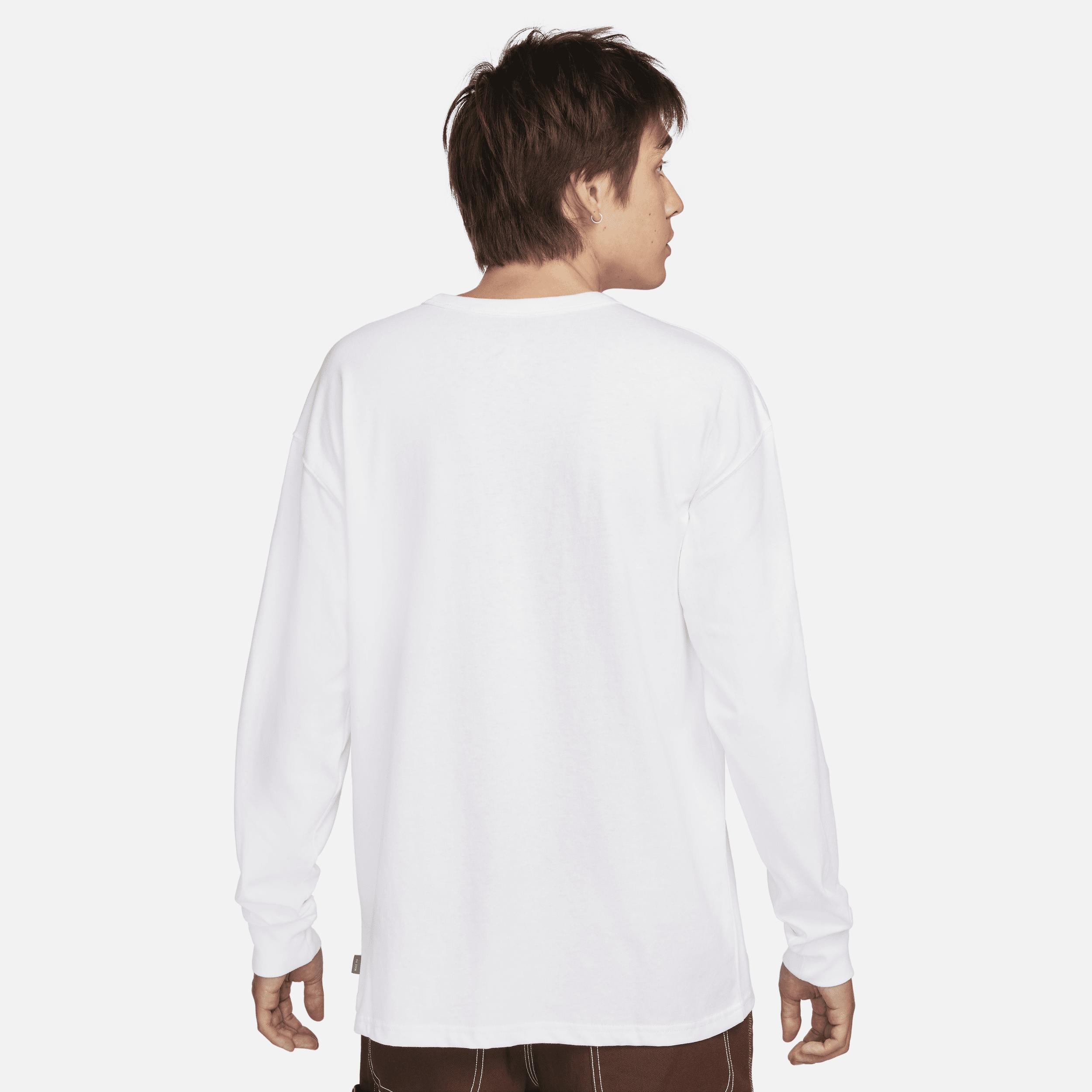 Mens Nike Sportswear Premium Essentials Long-Sleeve Pocket T-Shirt | DR7929-101 Product Image