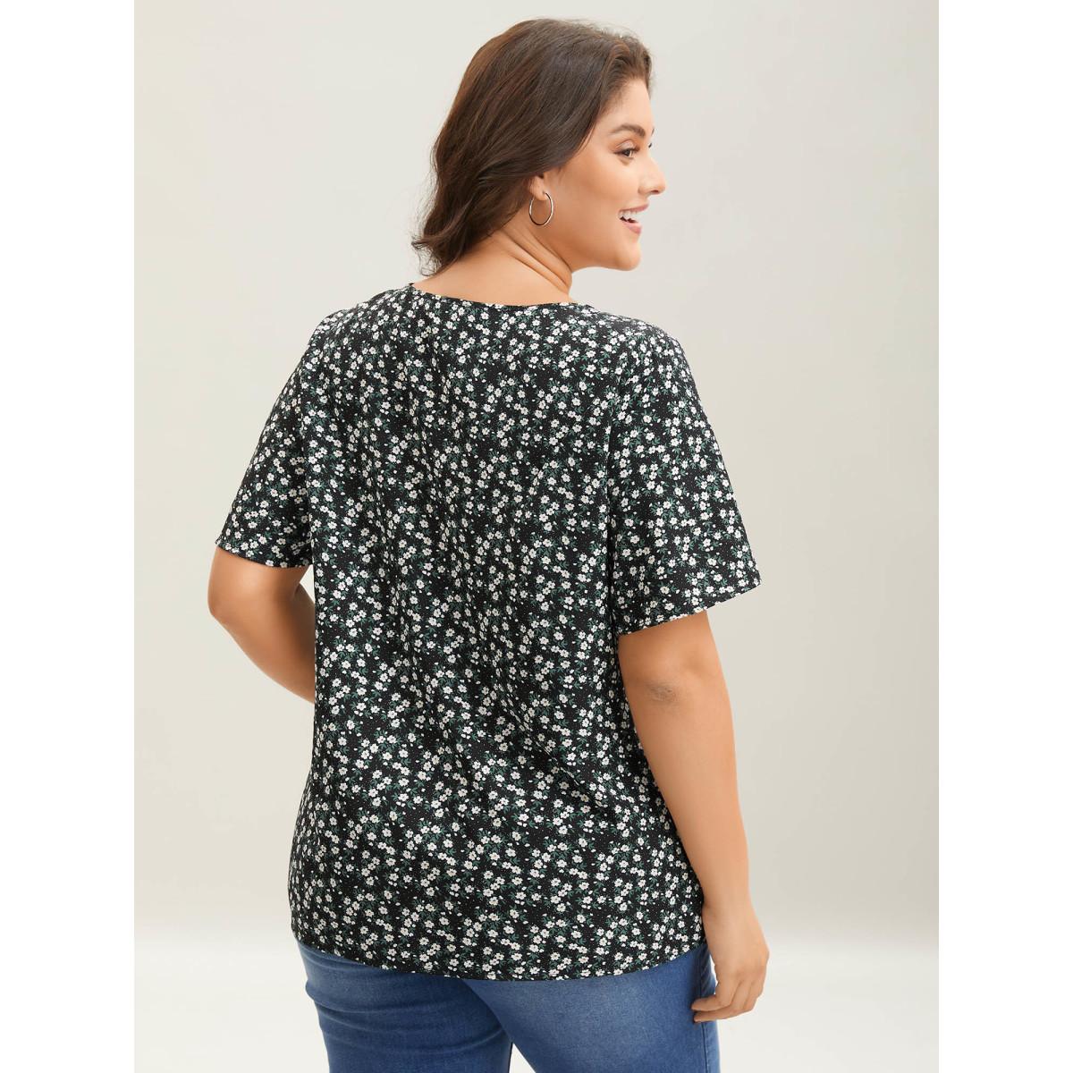 Plus Size Black Floral Ruffle Sleeve Gathered Round Neck Blouse Women Leisure Short sleeve Round Neck Casual Blouses BloomChic 30/6X Product Image