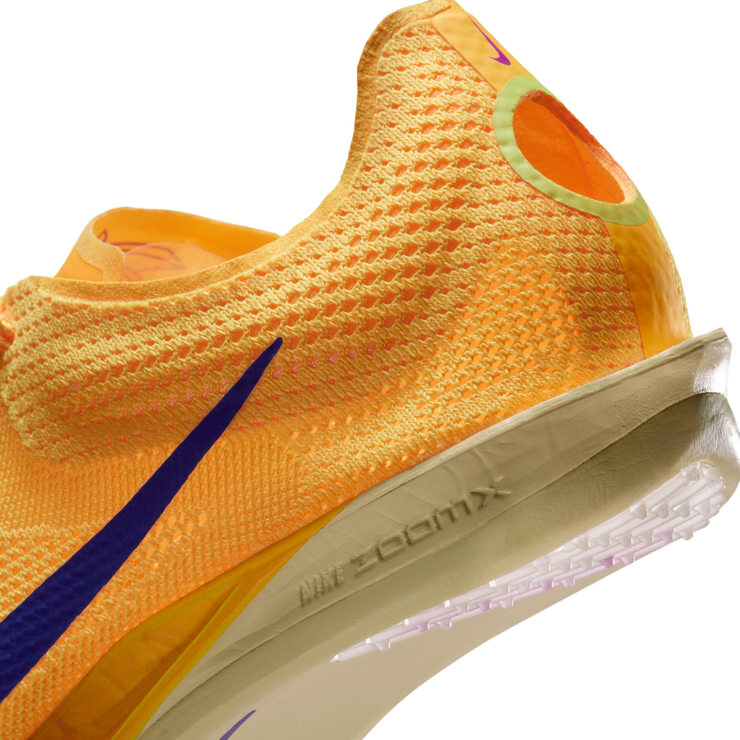 Nike Mens Dragonfly 2 Track & Field Distance Spikes | FD8413-800 Product Image