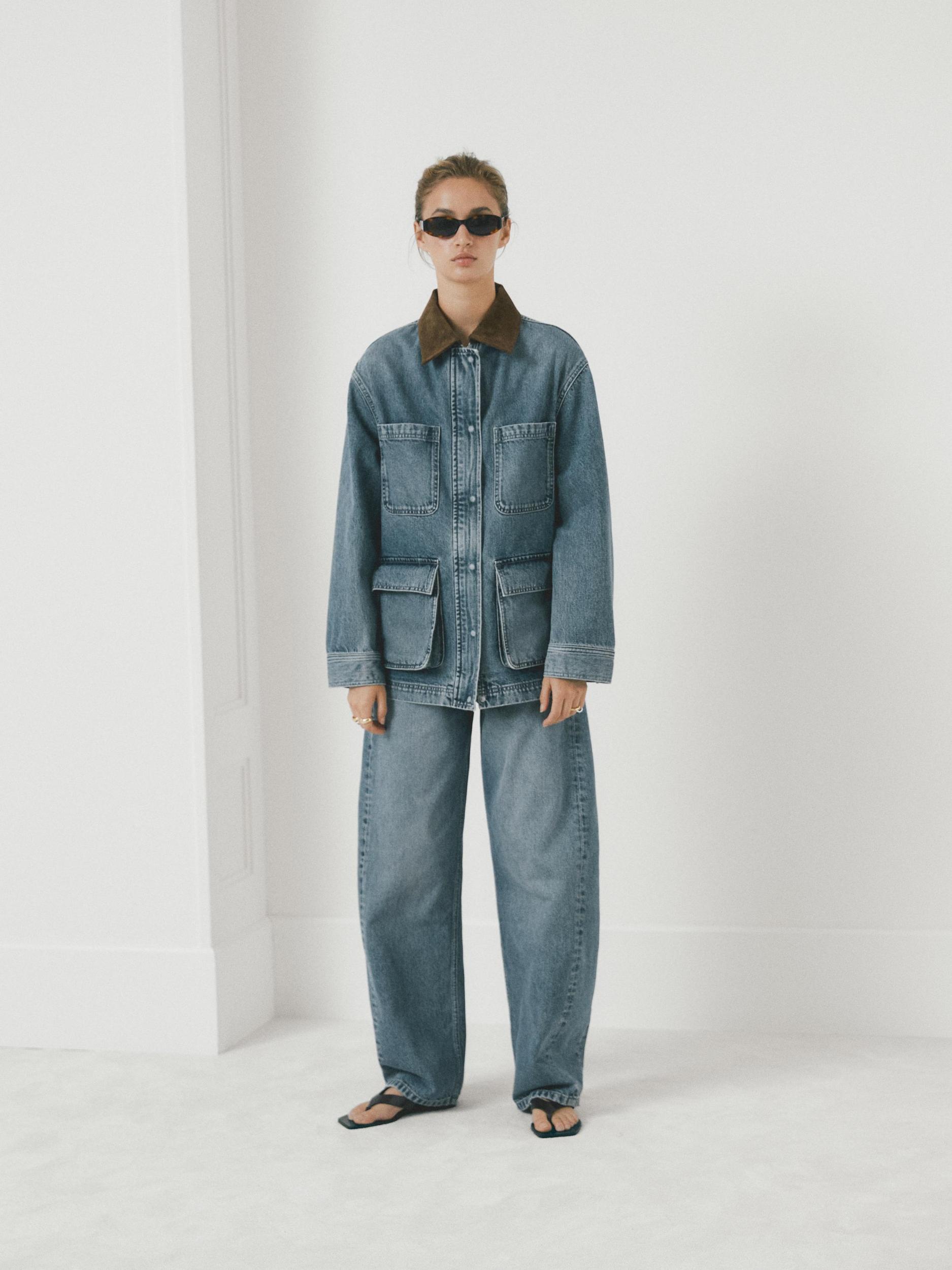 High-waist balloon fit jeans Product Image