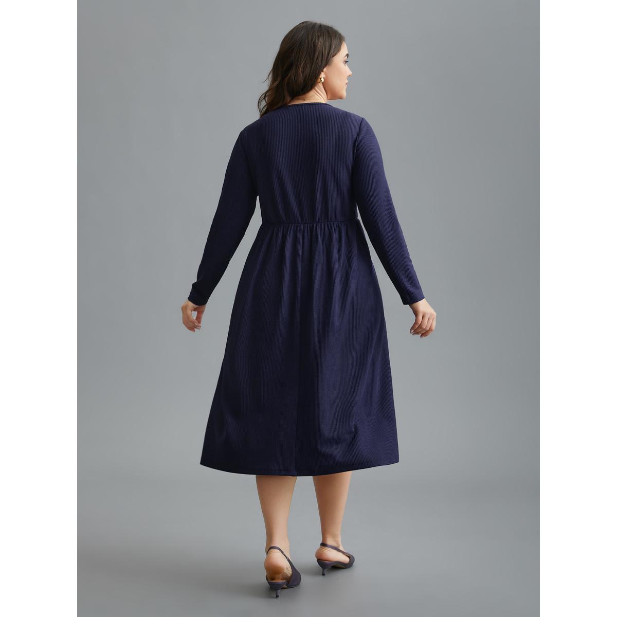 Plus Size Pit Strip Pocket Waist-Cinching Midi Dress DarkBlue Women Elegant Woven ribbon&lace trim V-neck Long Sleeve Curvy BloomChic 28/5X Product Image