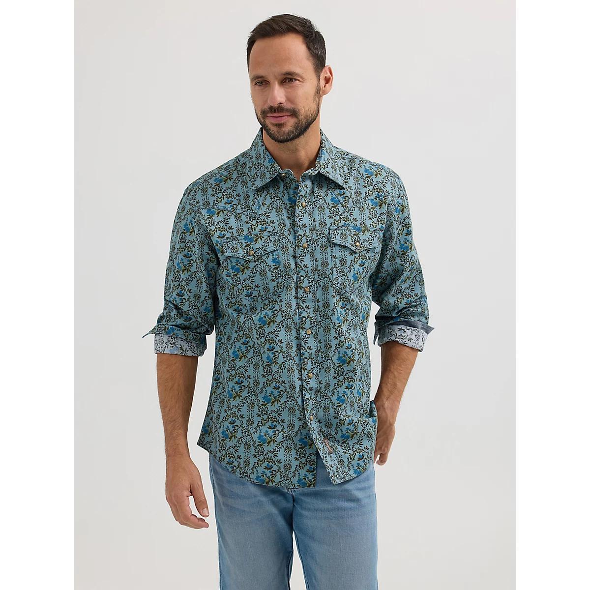 Men's Wrangler® Retro® Premium Long Sleeve Western Snap Printed Shirt in Floral T Product Image