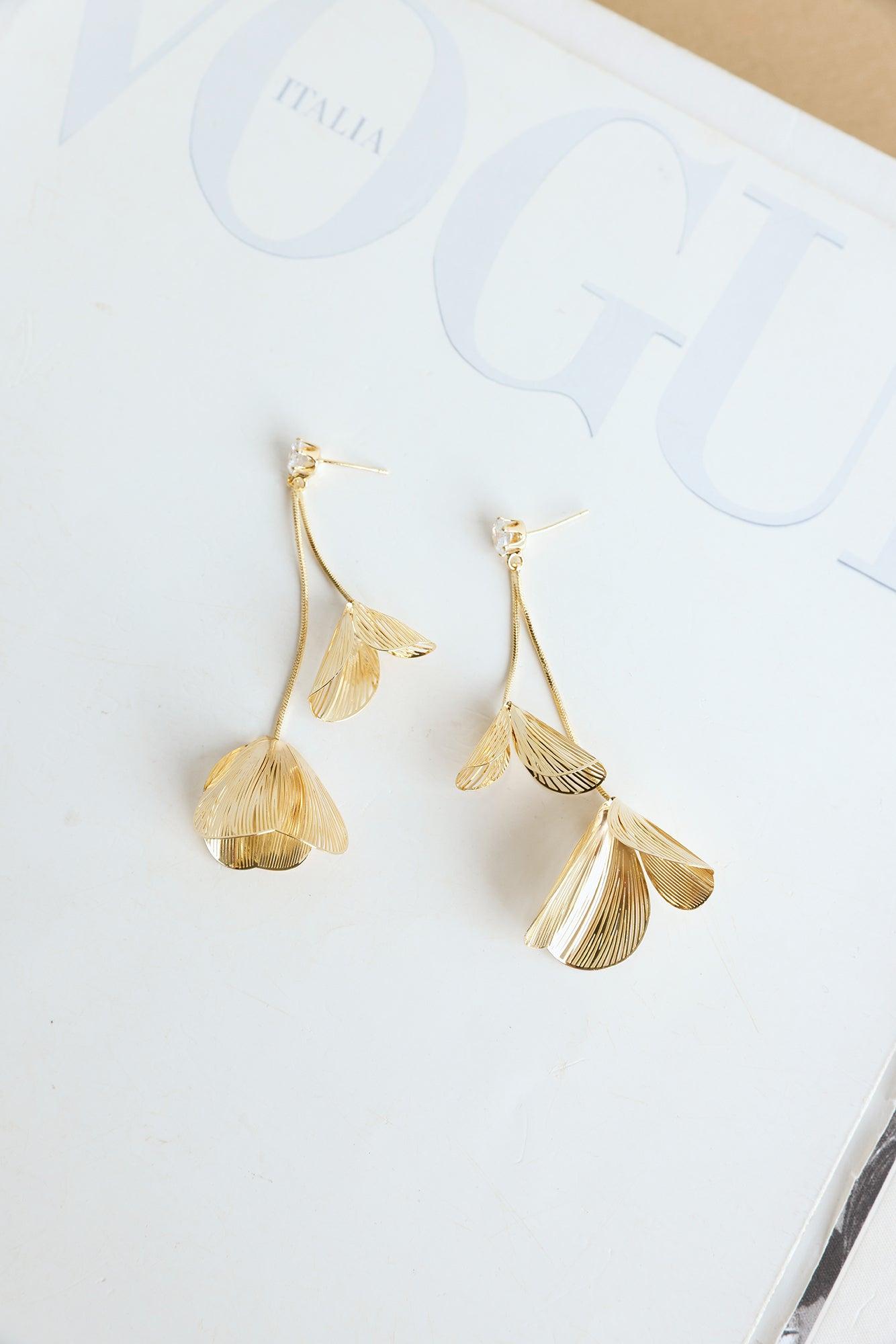Petals In The Rain Earrings Gold Product Image