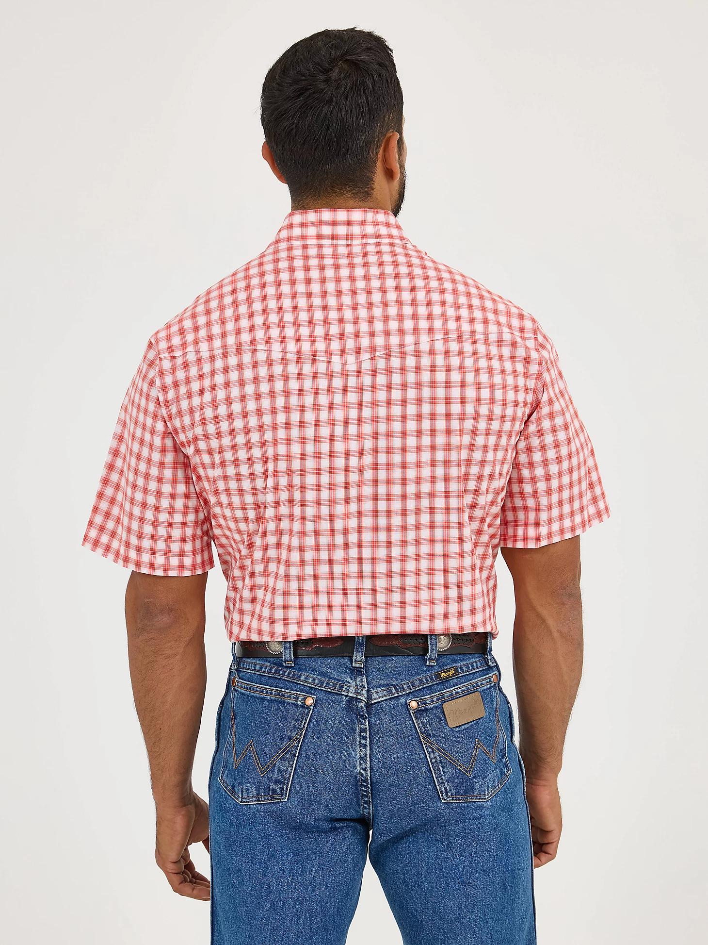 Men's Wrinkle Resist Short Sleeve Western Snap Plaid Shirt | Men's SHIRTS | Wrangler® Product Image