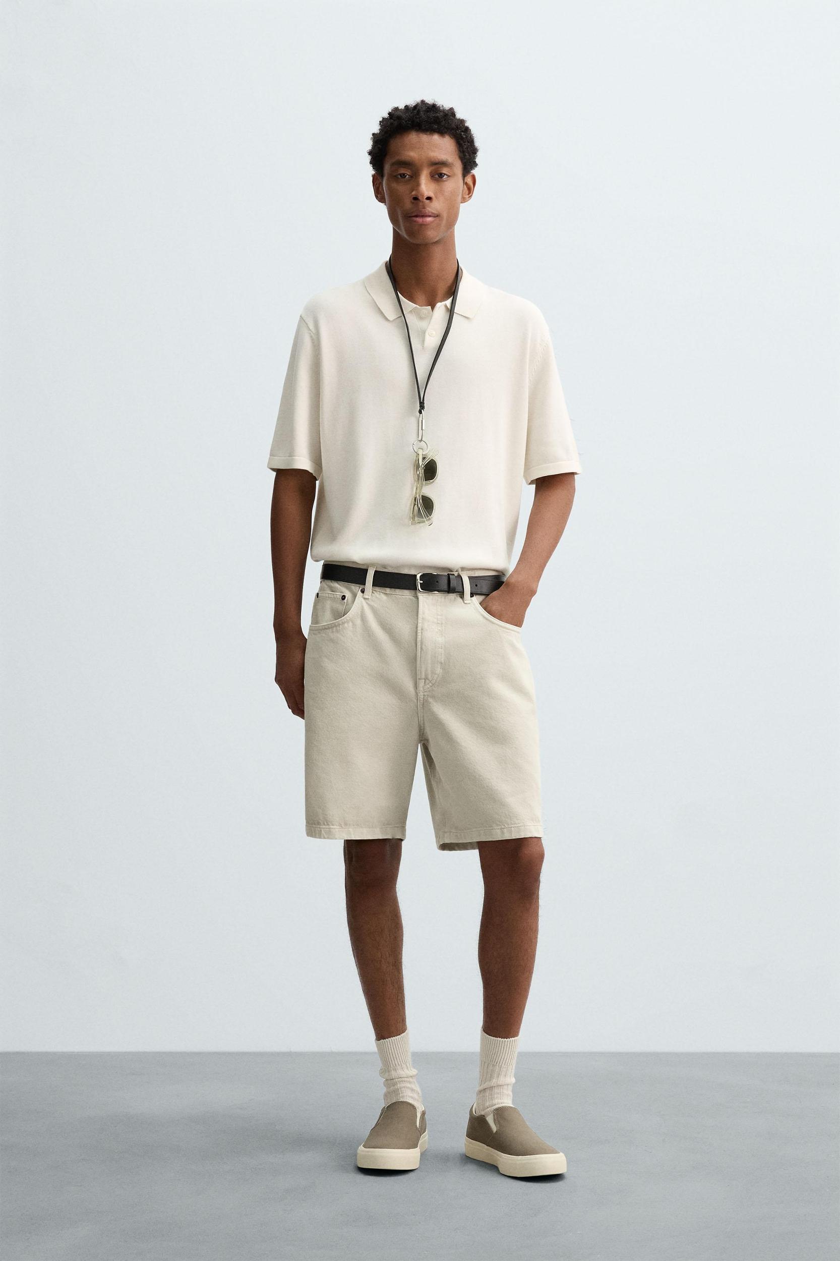 REGULAR FIT DENIM SHORTS Product Image