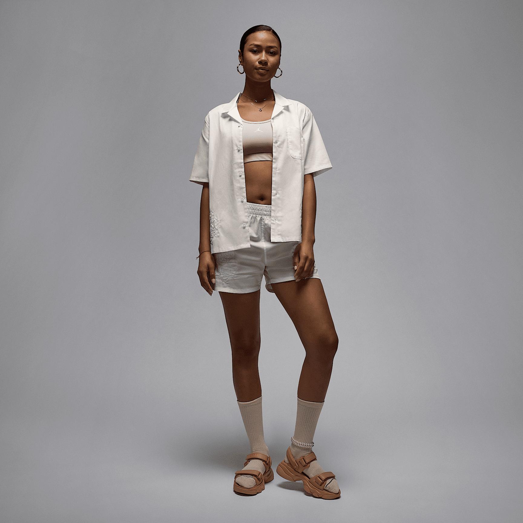 Womens Jordan Woven Shorts | HJ0093-133 Product Image