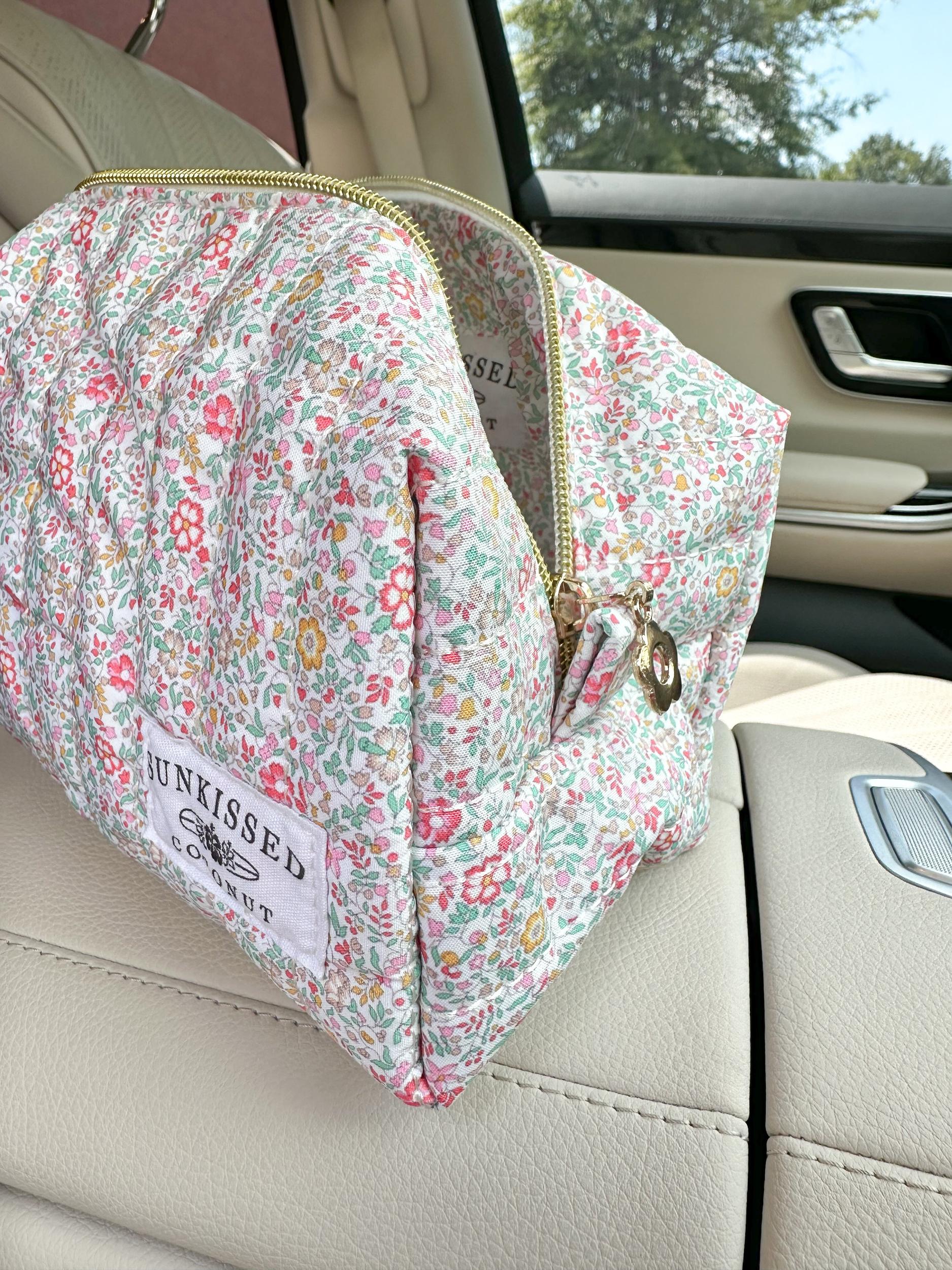 Medium Floral Day In The Park Handmade Handle Bag Product Image
