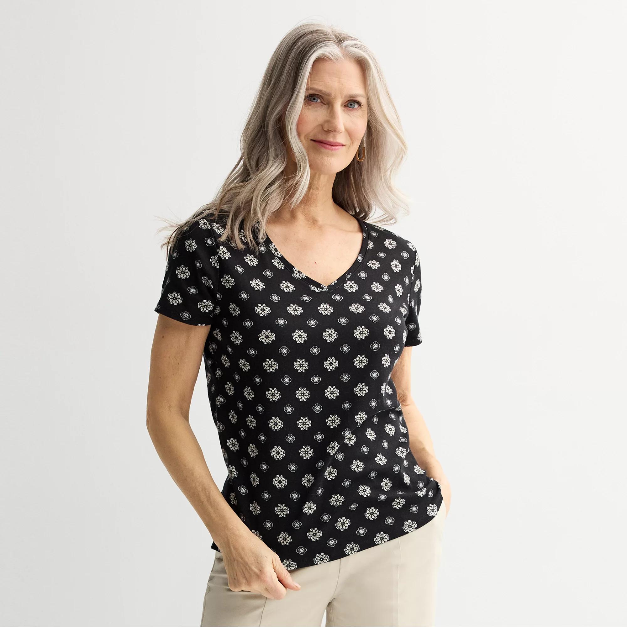 Petite Croft & Barrow® Essential V-Neck Tee, Women's, Size: XS Petite, Black Mini Geo Product Image