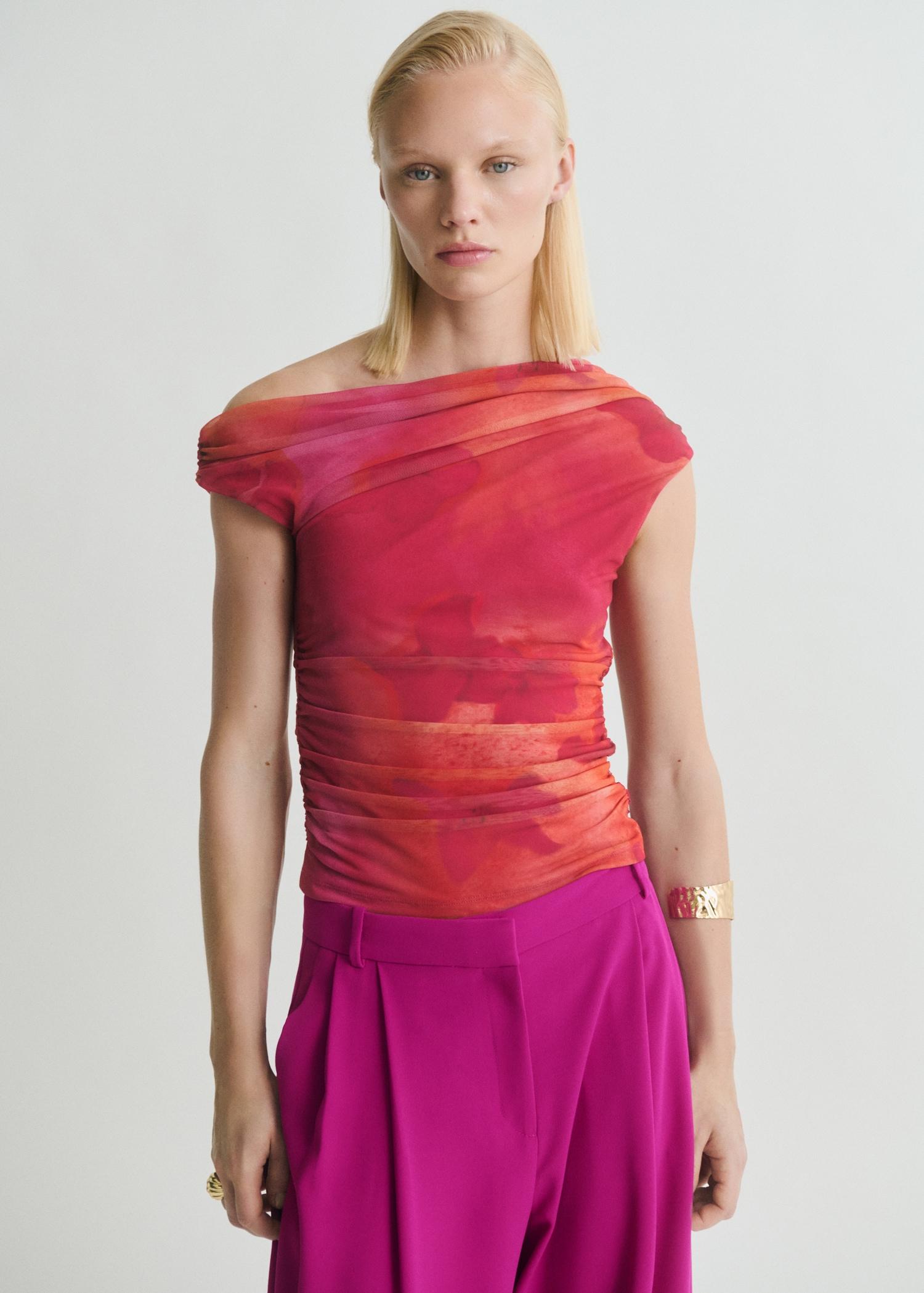 Floral asymmetrical top - Women | MANGO USA Product Image