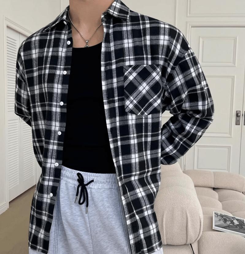 RT No. 12316 BLACK & WHITE PLAID SHIRT Product Image