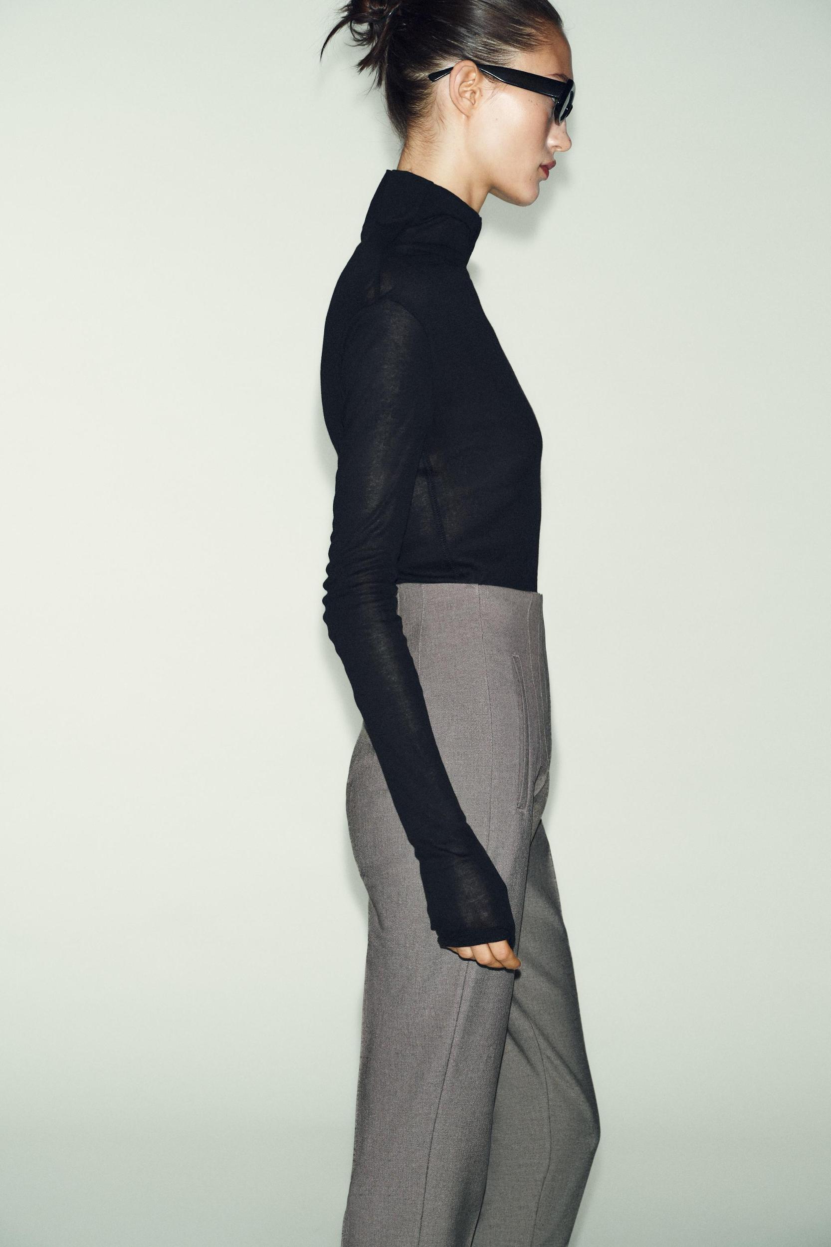 PANTS WITH A HIGH WAIST Product Image