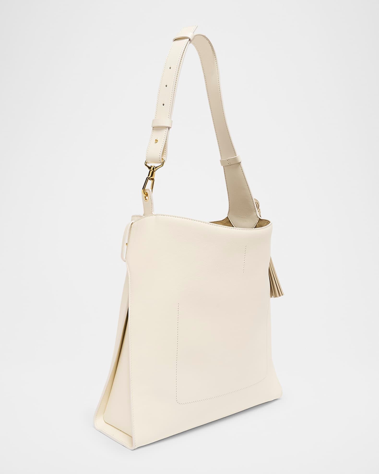 Day Medium Hobo Bag in Smooth Leather Product Image