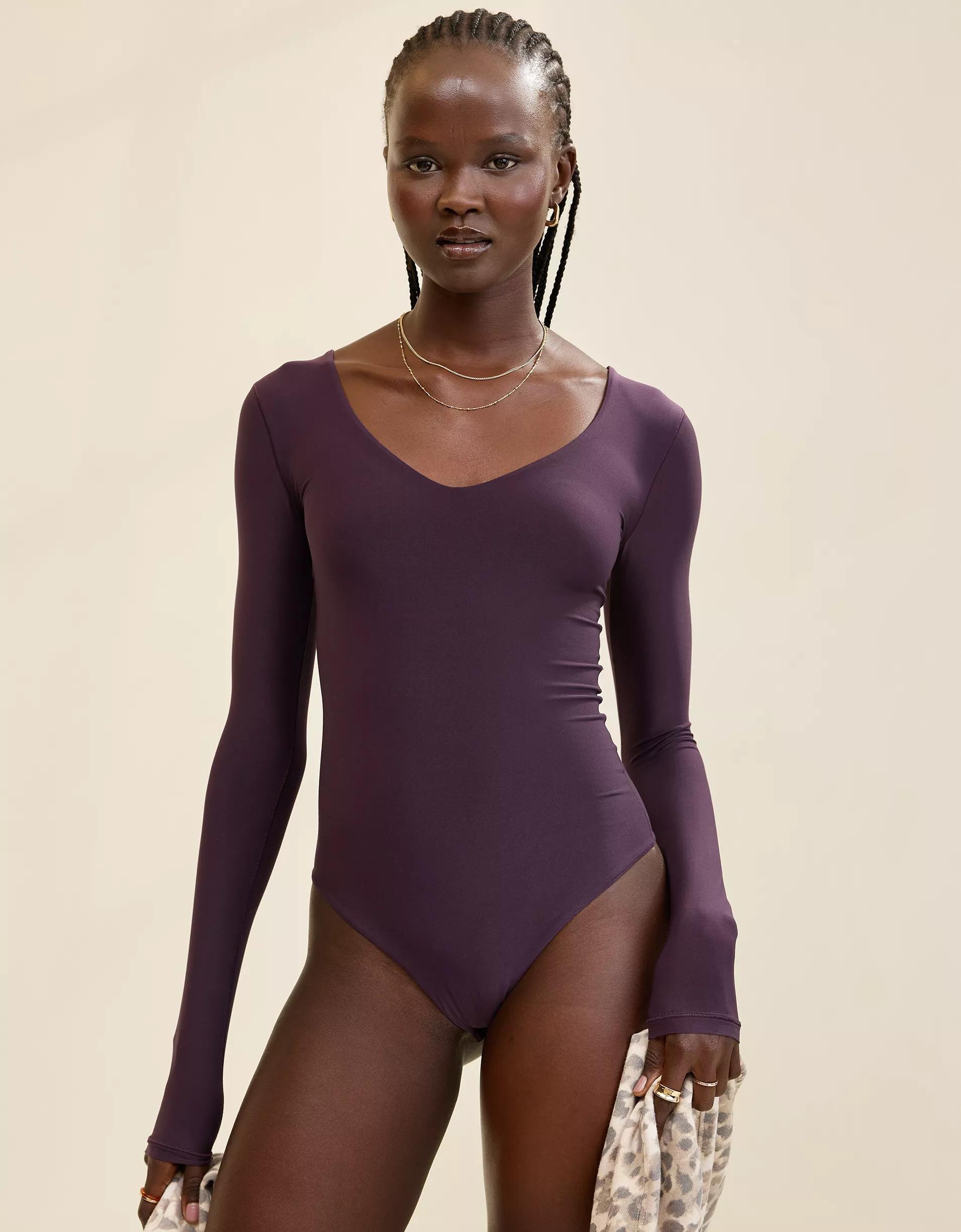 SMOOTHEZ Long Sleeve Plunge Bodysuit Product Image