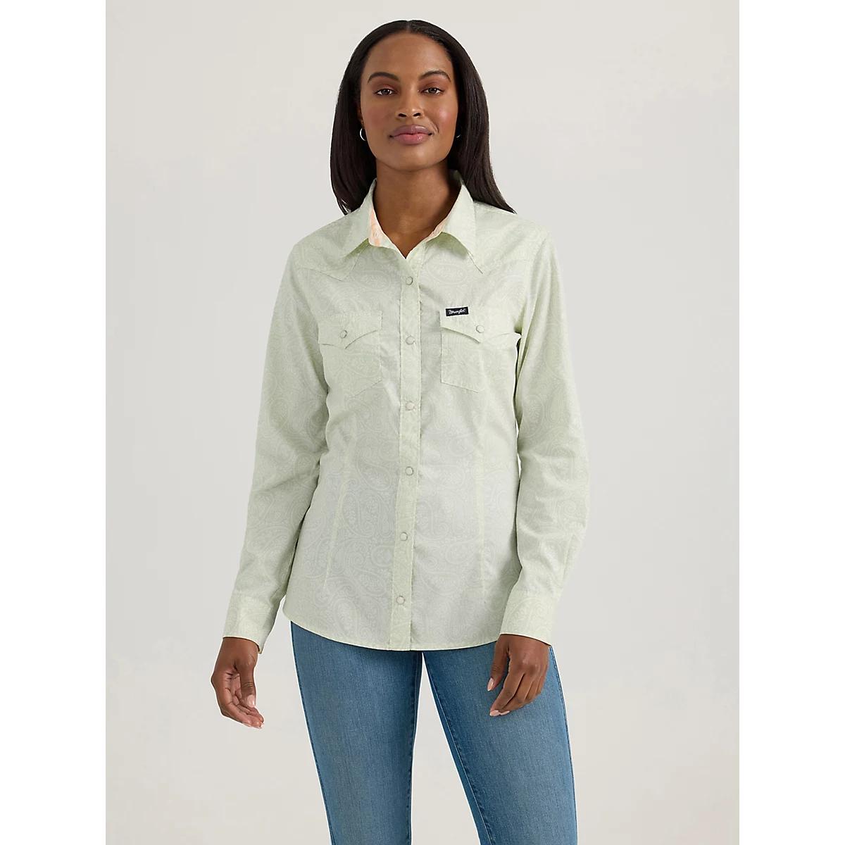 Women's Wrangler All Occasion Western Snap Shirt in Diamond Sky Product Image