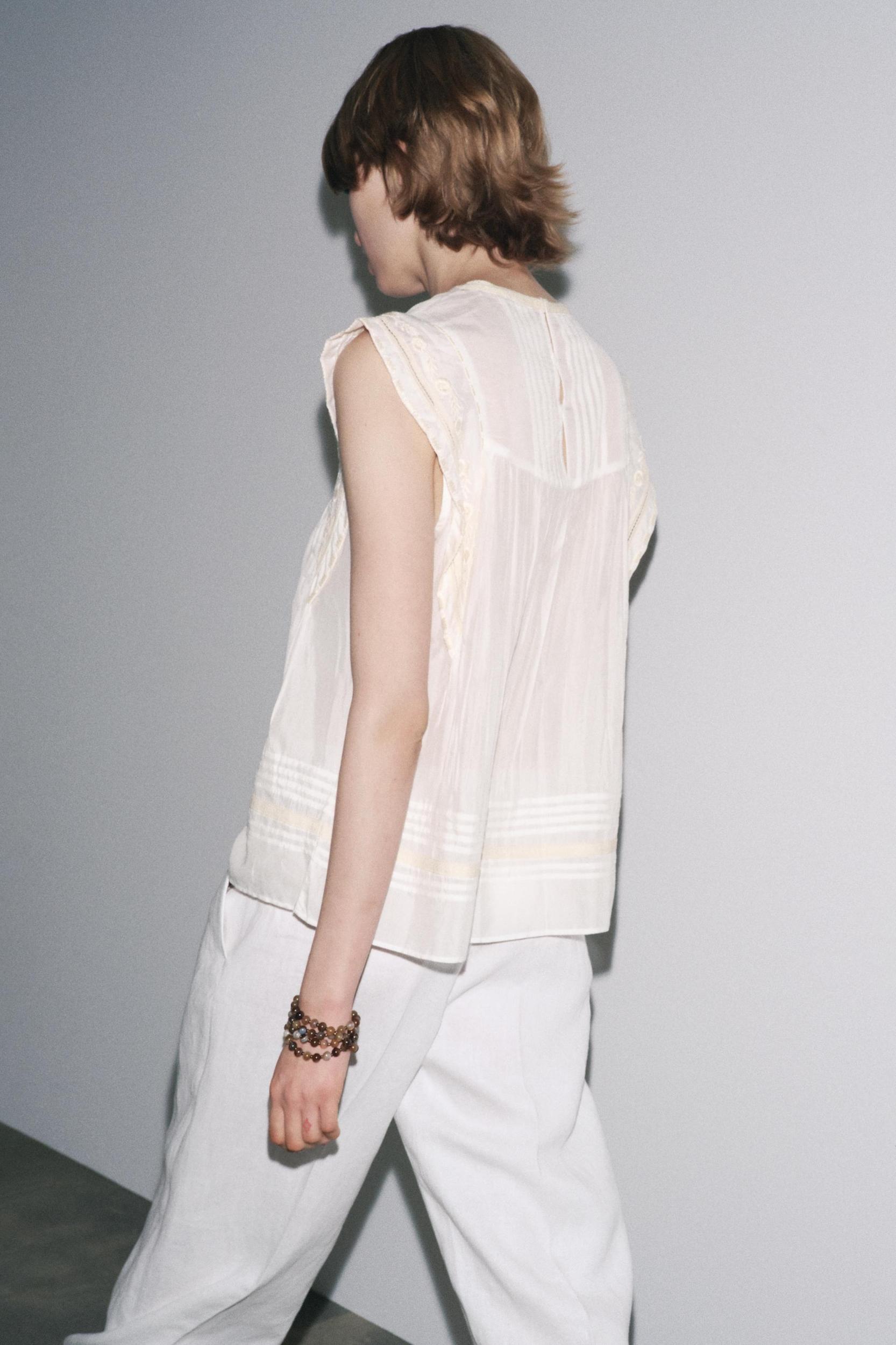 ZW COLLECTION EMBROIDERED BLOUSE Product Image